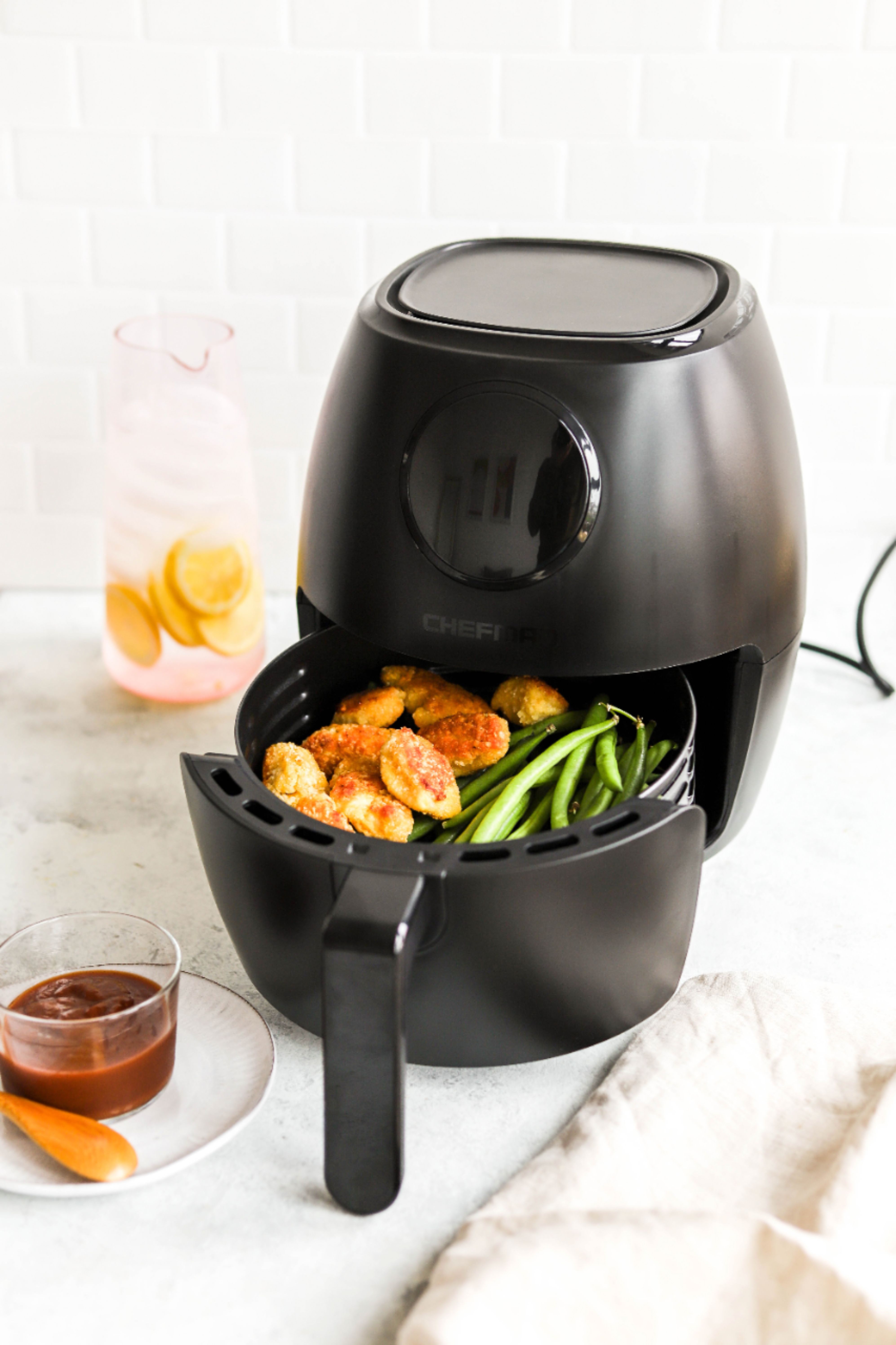 Best Buy: Chefman TurboFry Air Fryer, 8 Qt. Square Basket w/ Divider for  Dual Cooking Silver/Black RJ38-SQSS-8T-D