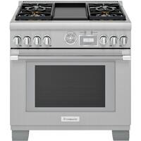 Thermador - 5.5 Cu. Ft. Self-Cleaning Freestanding Gas Convection Range - Front_Zoom