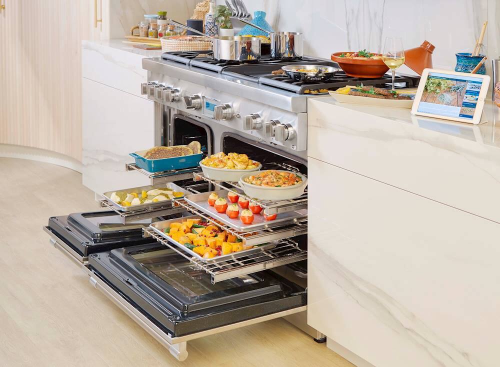 Alt View 24. Thermador - ProHarmony 6.6 Cu. Ft. Freestanding Double Oven Gas Convection Range – Liquid Propane Convertible - Stainless Steel.