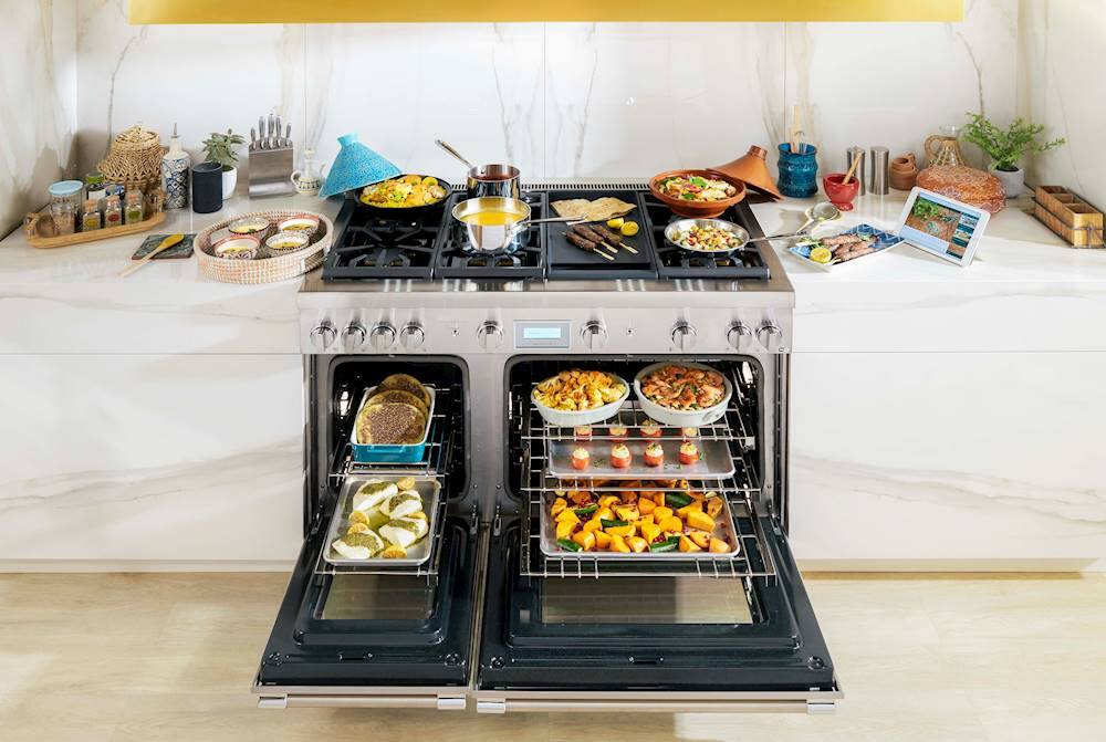 Alt View 23. Thermador - ProHarmony 6.6 Cu. Ft. Freestanding Double Oven Gas Convection Range – Liquid Propane Convertible - Stainless Steel.