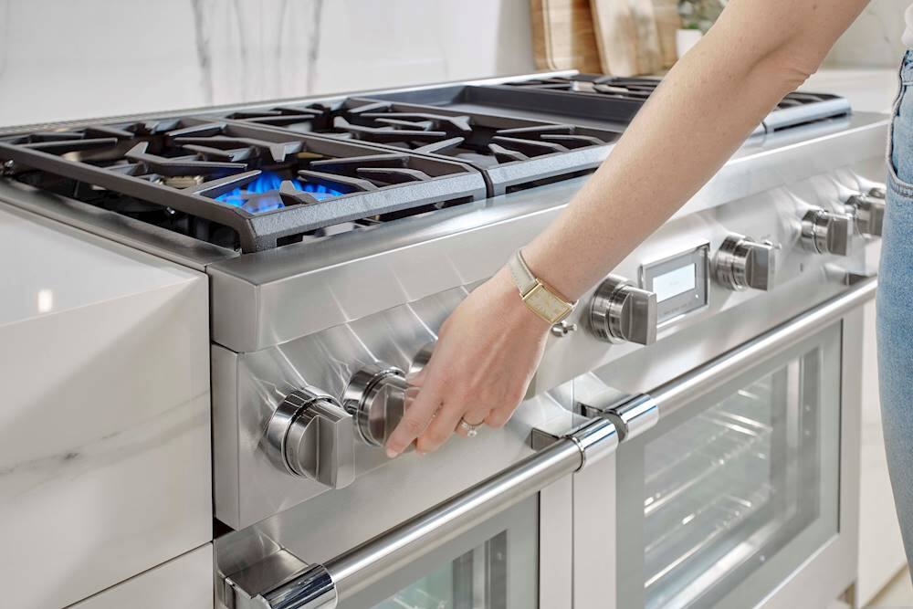 Alt View 18. Thermador - ProHarmony 6.6 Cu. Ft. Freestanding Double Oven Gas Convection Range – Liquid Propane Convertible - Stainless Steel.