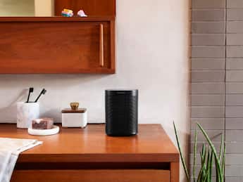 Sonos One (Gen 2) Smart Speaker with Voice Control built in Black Sonos One (Gen 2) Smart Speaker with Voice Control built in Black