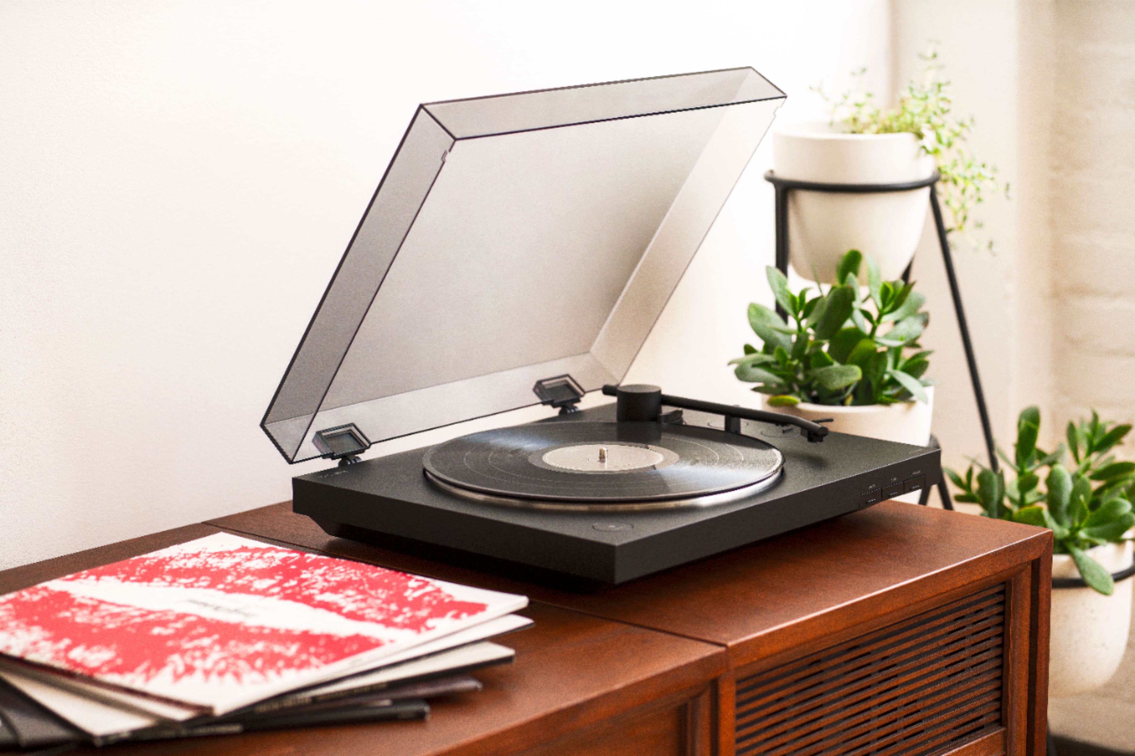 Alt View 17. Sony - Bluetooth Stereo Turntable - Black.