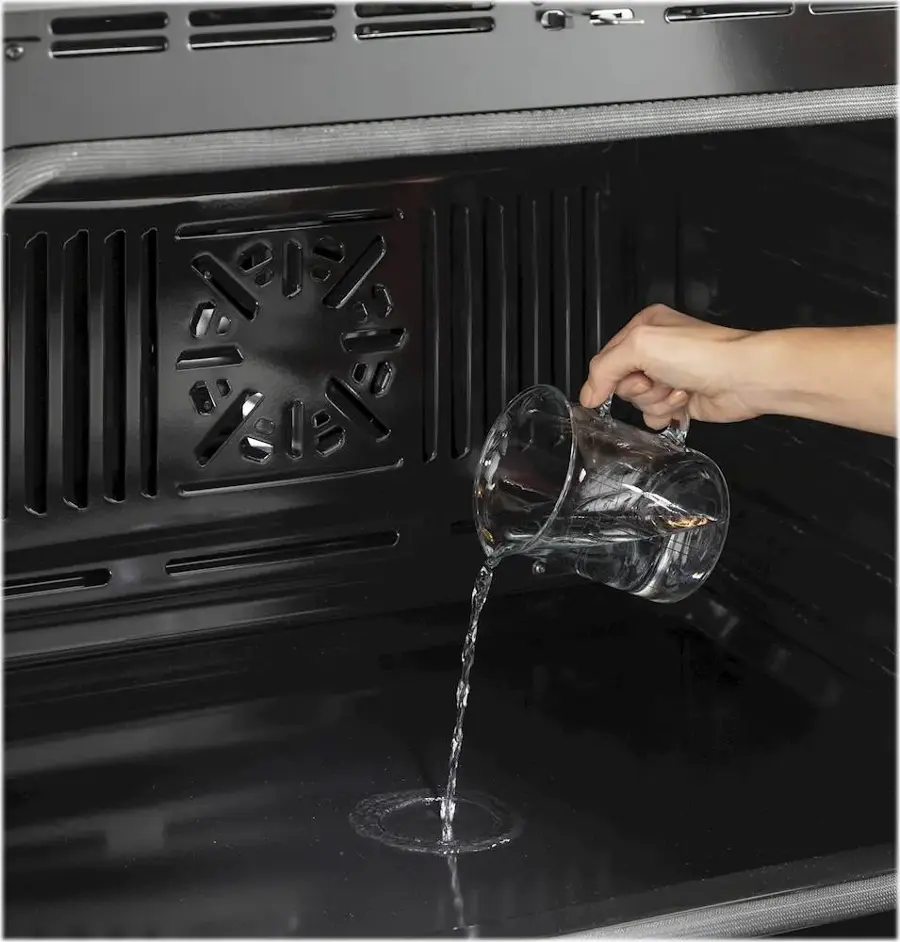 Alt View 15. GE - 27" Built-In Single Electric Wall Oven - White.