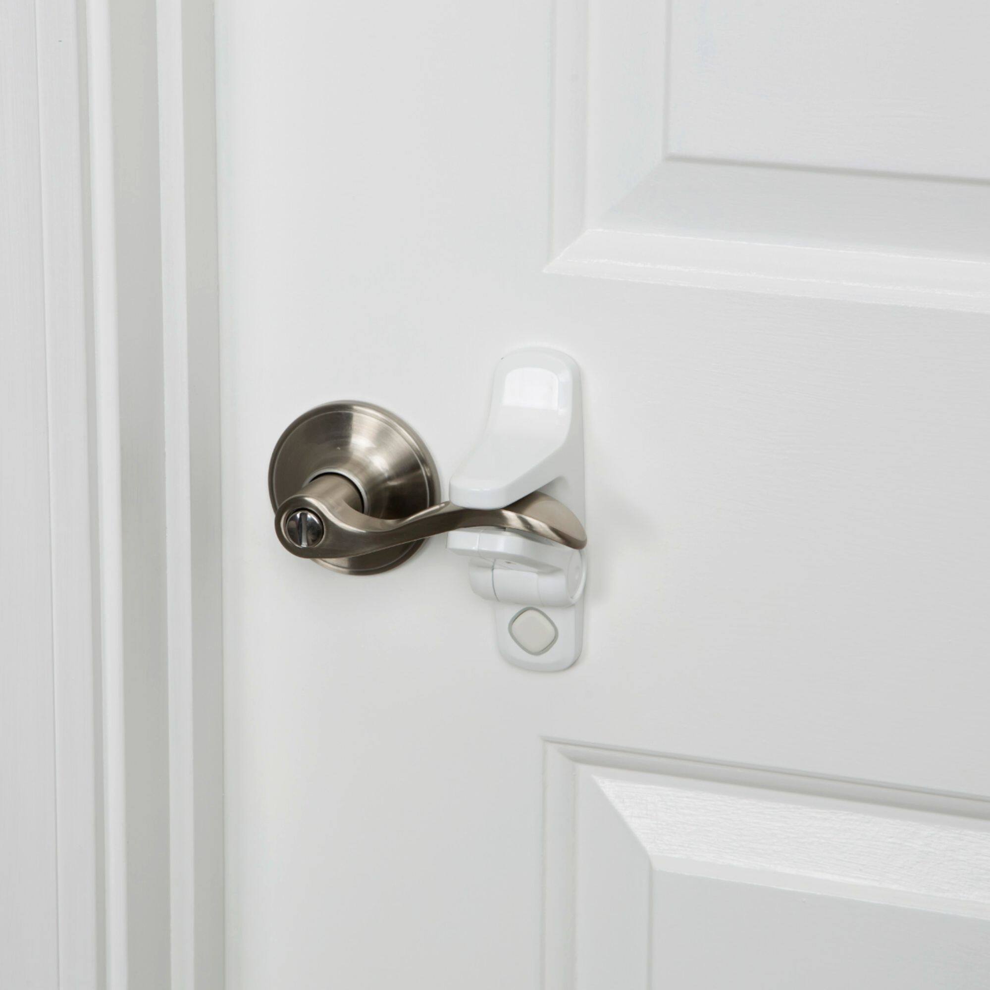 Alt View 14. Safety 1st - OutSmart™ Lever Lock - White.