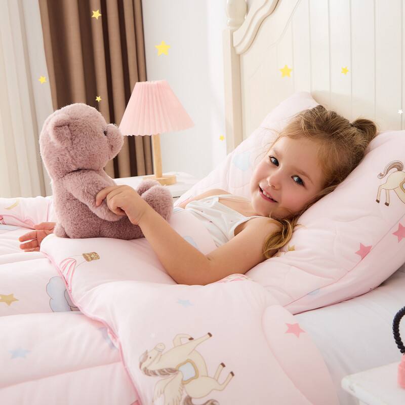 Angle. Bestier - Toddler Kids Comforter Set – 2 Pcs All-Season Bedding with Skin-Friendly Lightweight Quilt & Pillowcase - Pink.