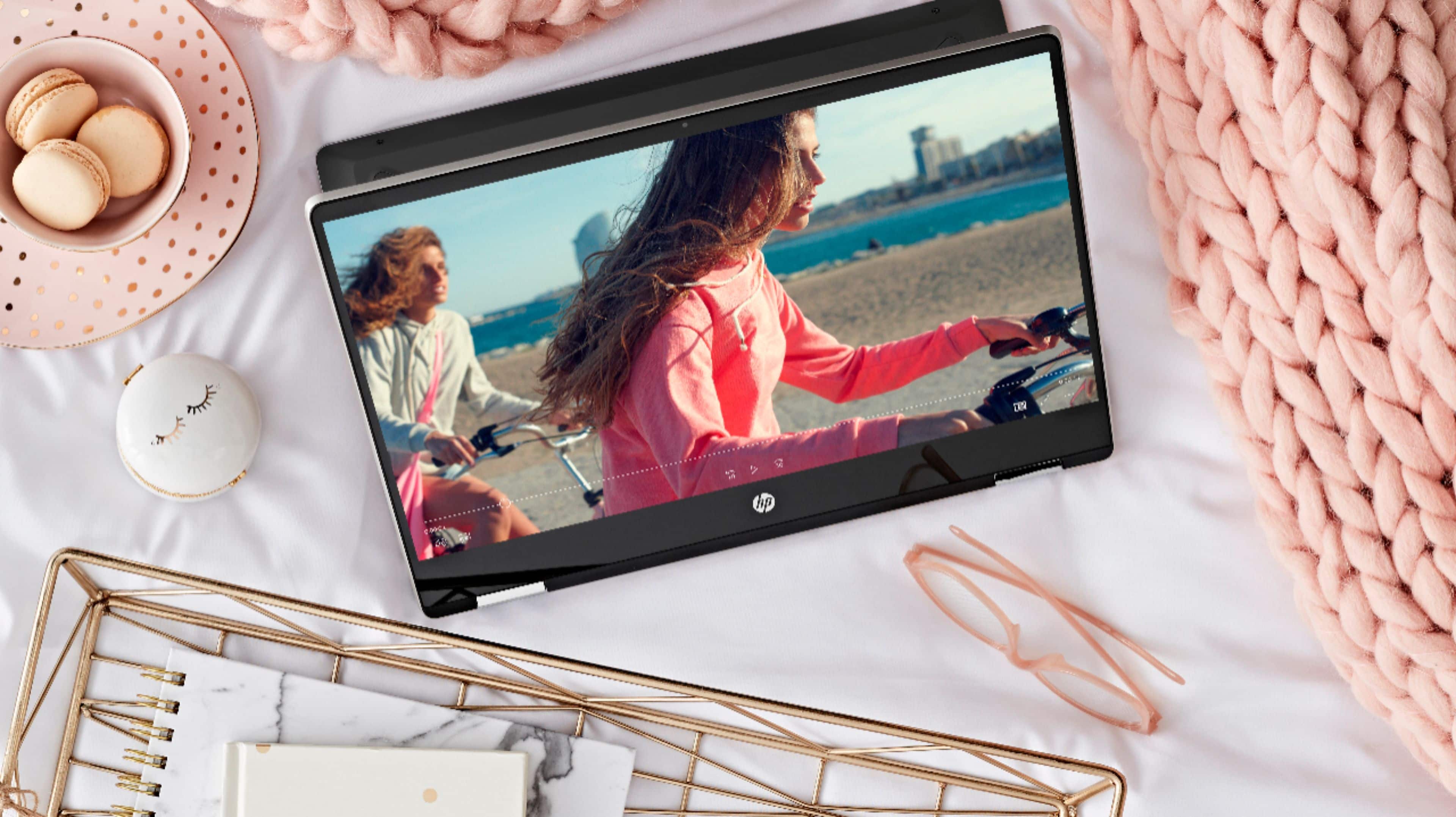 Alt View 16. HP - Pavilion x360 2-in-1 14" Touch-Screen Laptop - Intel Core i5 - 8GB Memory - 128GB Solid State Drive.