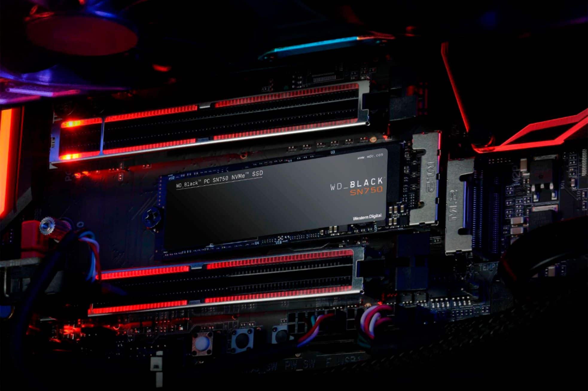 Alt View 17. WD - BLACK SN750 500GB Internal Gaming SSD PCIe Gen 3 x4 NVMe - Black.