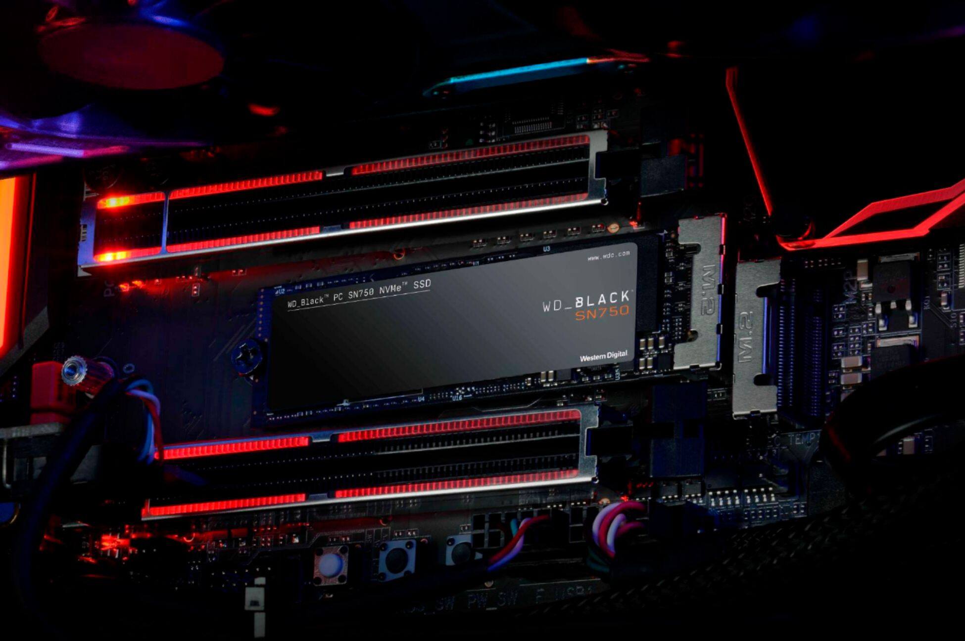 Alt View 16. WD - BLACK SN750 1TB Internal Gaming SSD PCIe Gen 3 x4 NVMe - Black.