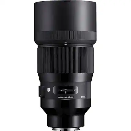 Front. Sigma - Art 135mm f/1.8 DG HSM Telephoto Lens for Sony E-Mount - Black.