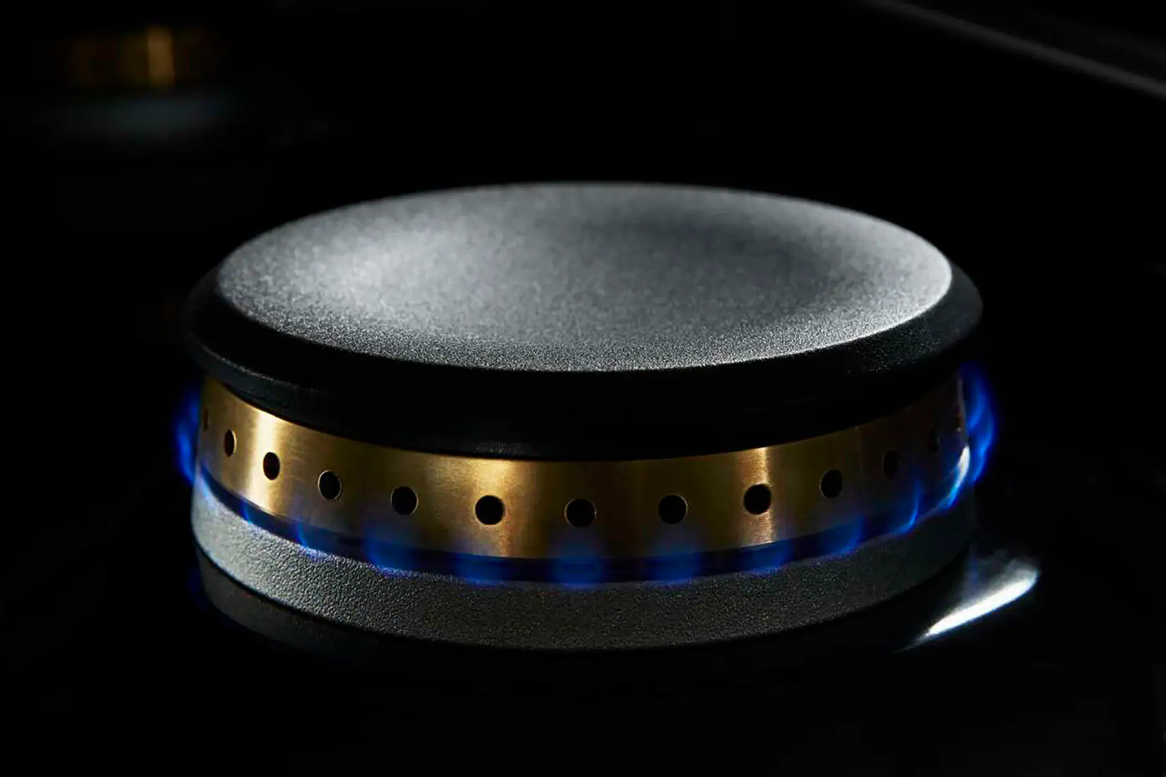 Alt View 26. JennAir - NOIR 5.1 Cu. Ft. Self-Cleaning Freestanding Dual Fuel Convection Range - Stainless steel.