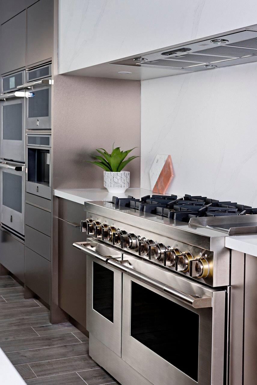 Alt View 25. JennAir - RISE 6.3 Cu. Ft. Self-Cleaning Freestanding Dual Fuel Convection Range - Stainless steel.