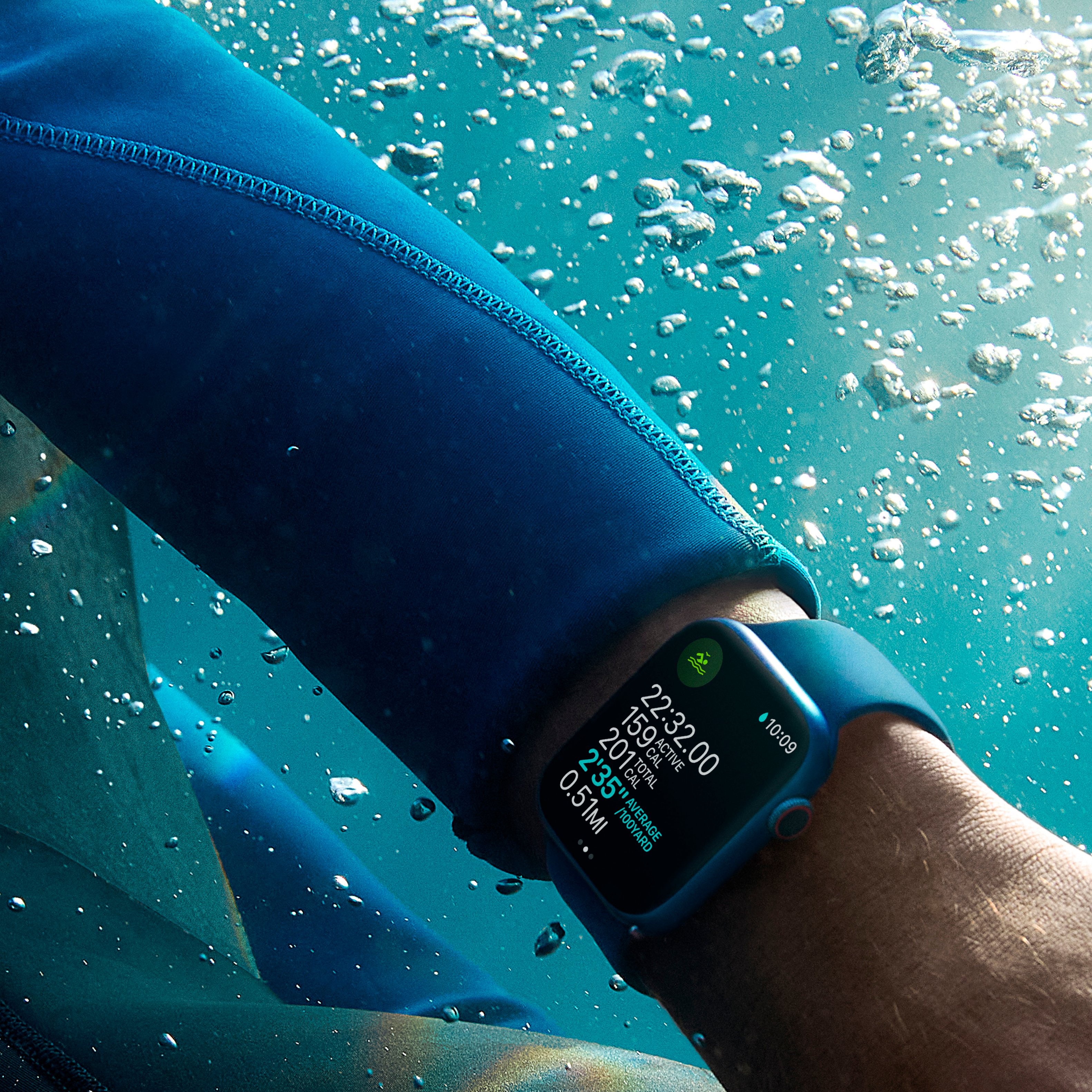Apple Watch Nike Series 7 (GPS + Cellular) 41mm Midnight Aluminum 