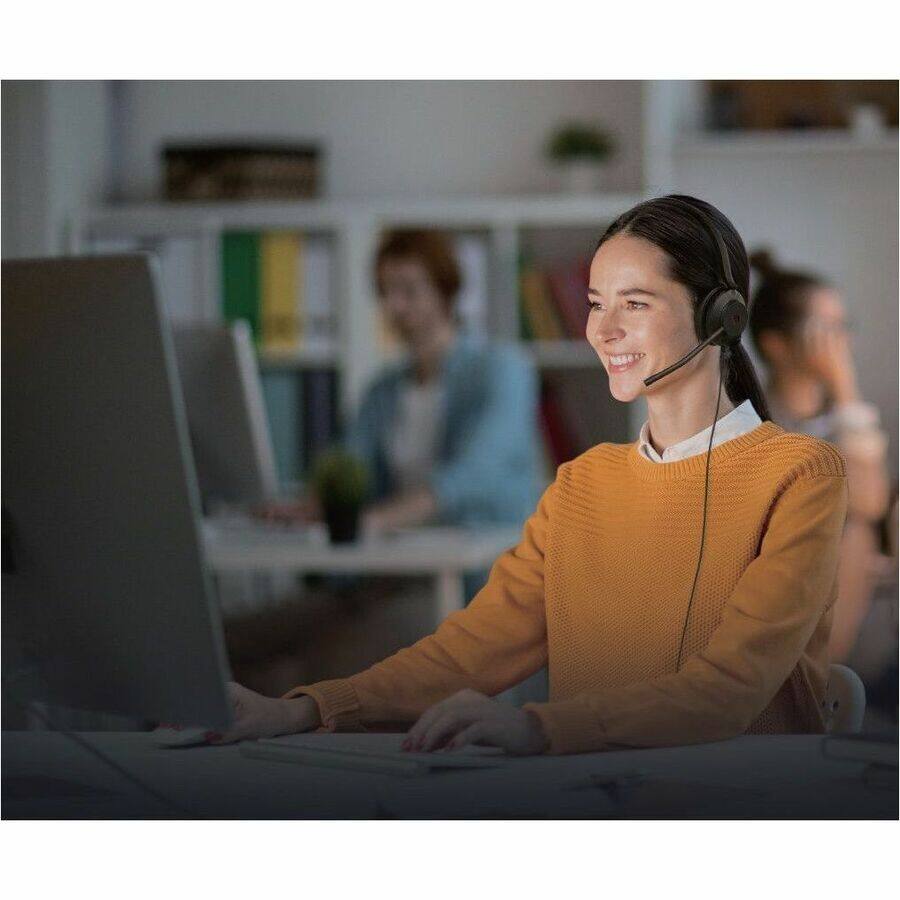 Alt View 1. Yealink - Yealink UH35 Headset - Stereo - USB - Wired - 32 Ohm - 20 Hz to 20 kHz - Over-the-head, On-ear - Binaural - Supra-aural - Black.