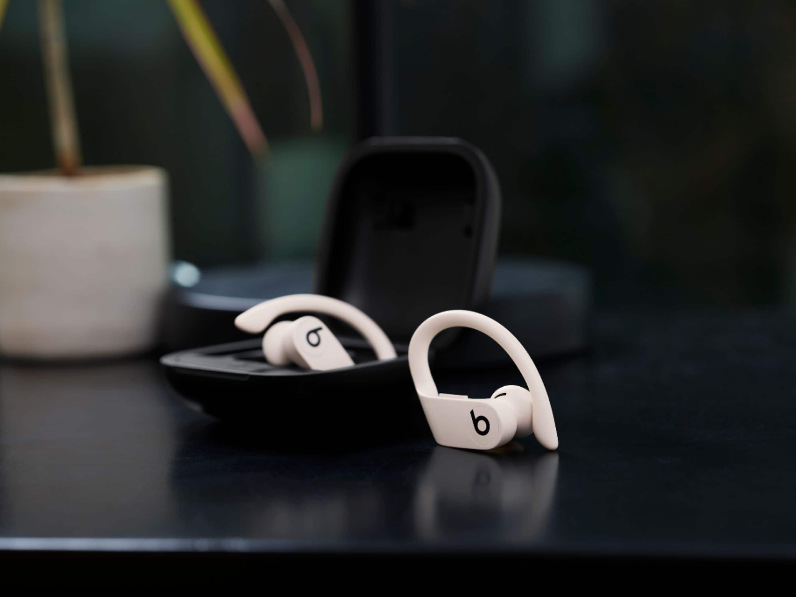 Alt View 20. Beats - Powerbeats Pro Totally Wireless Earbuds - Ivory.