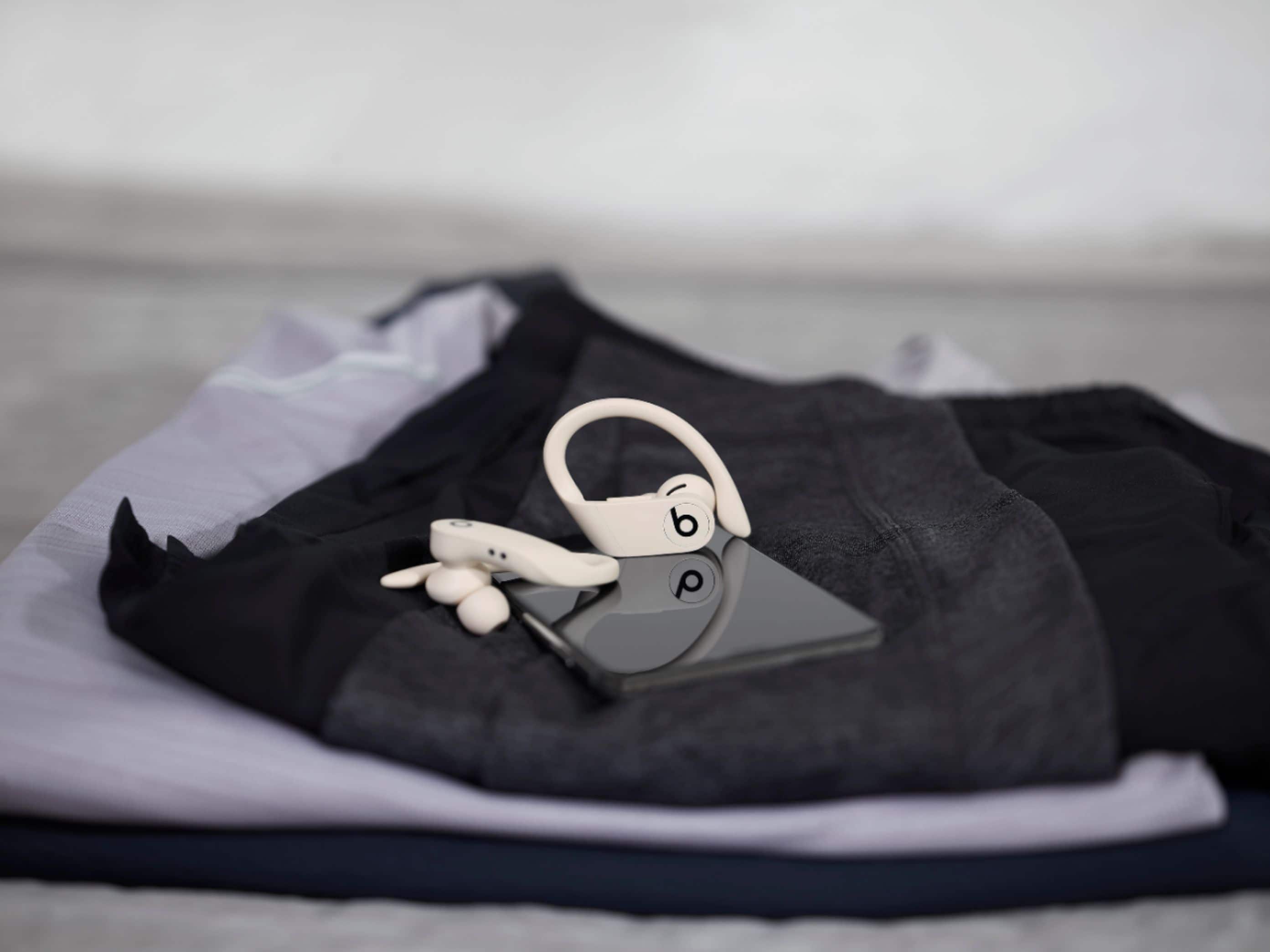 Alt View 21. Beats - Powerbeats Pro Totally Wireless Earbuds - Ivory.