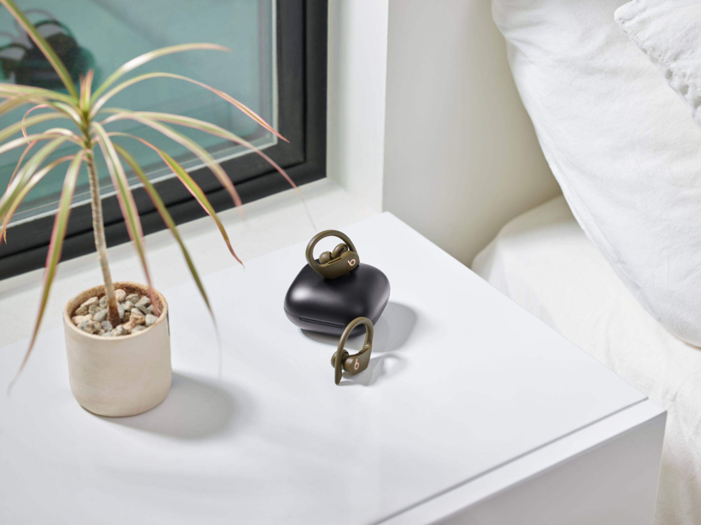 Alt View 20. Beats - Powerbeats Pro Totally Wireless Earphones - Moss.