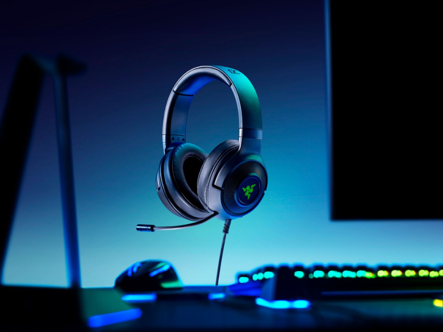 Zoom in on Alt View Zoom 20. Razer - Kraken X 7.1 Surround Sound Wired Gaming Headset for PC, PS4, PS5, Switch, Xbox One, Series X|S - Black.