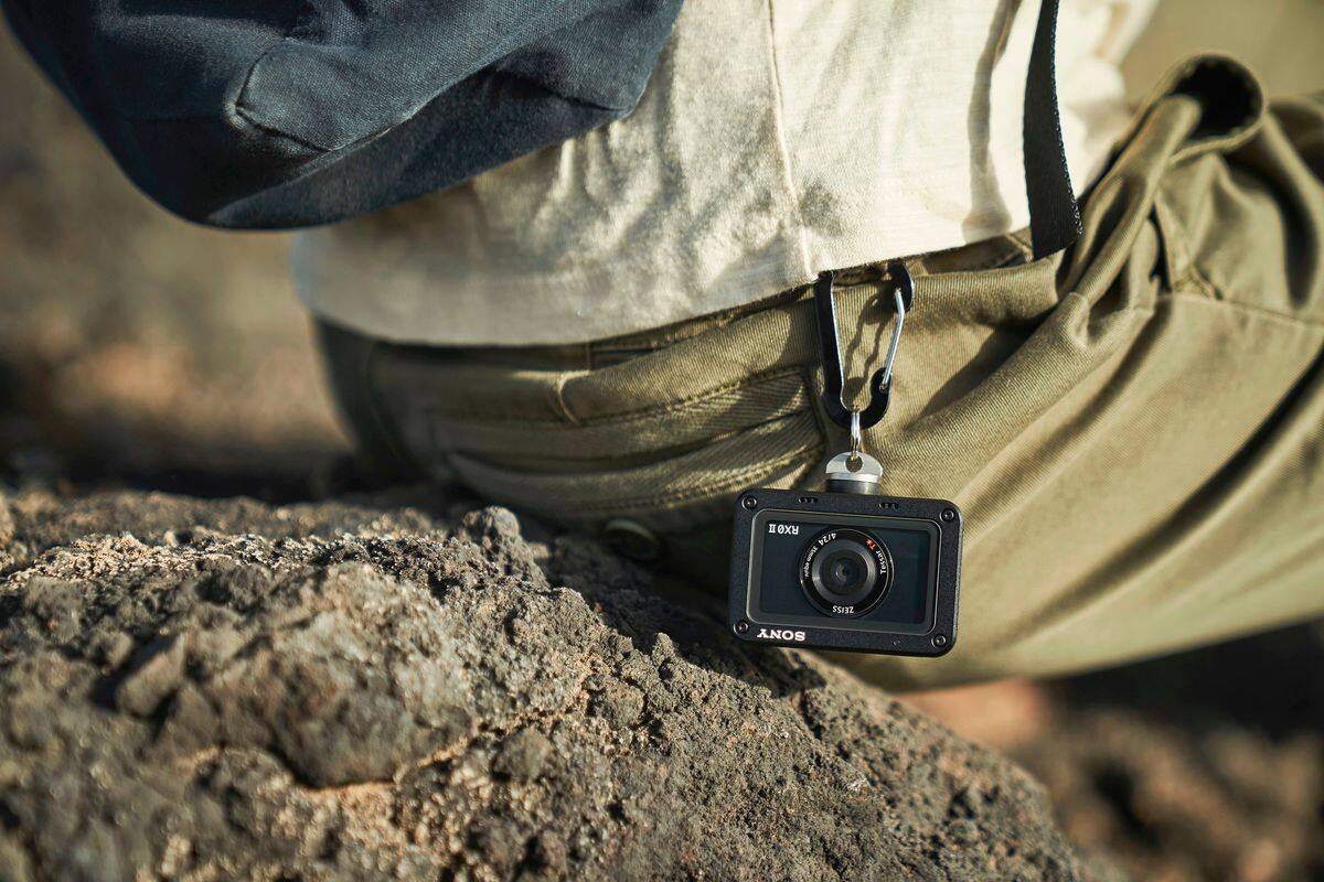 Alt View 19. Sony - RX0 II 15.3-Megapixel Digital Camera - Black.