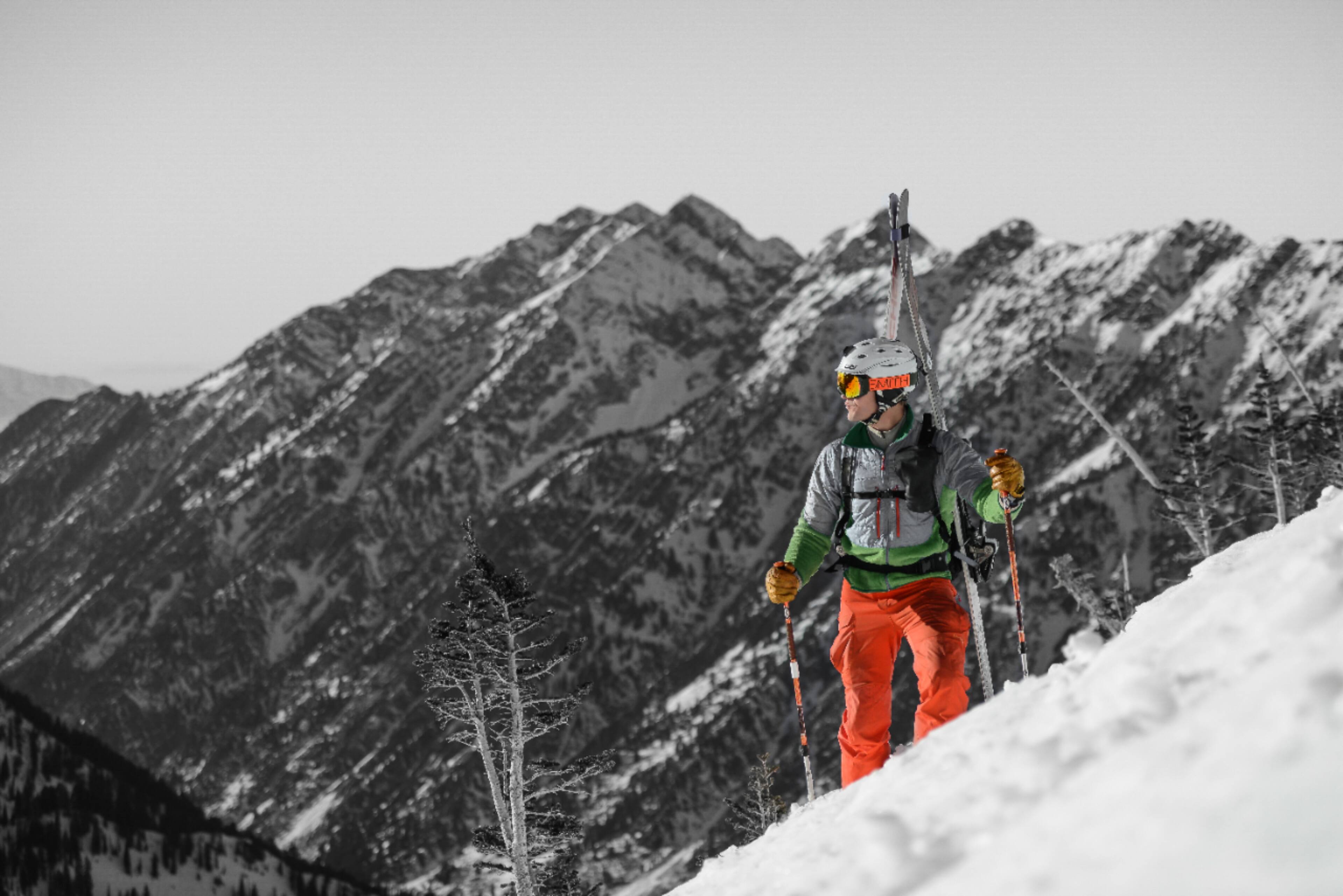 Alt View 13. Peak Design - Rain Shell M - Black.