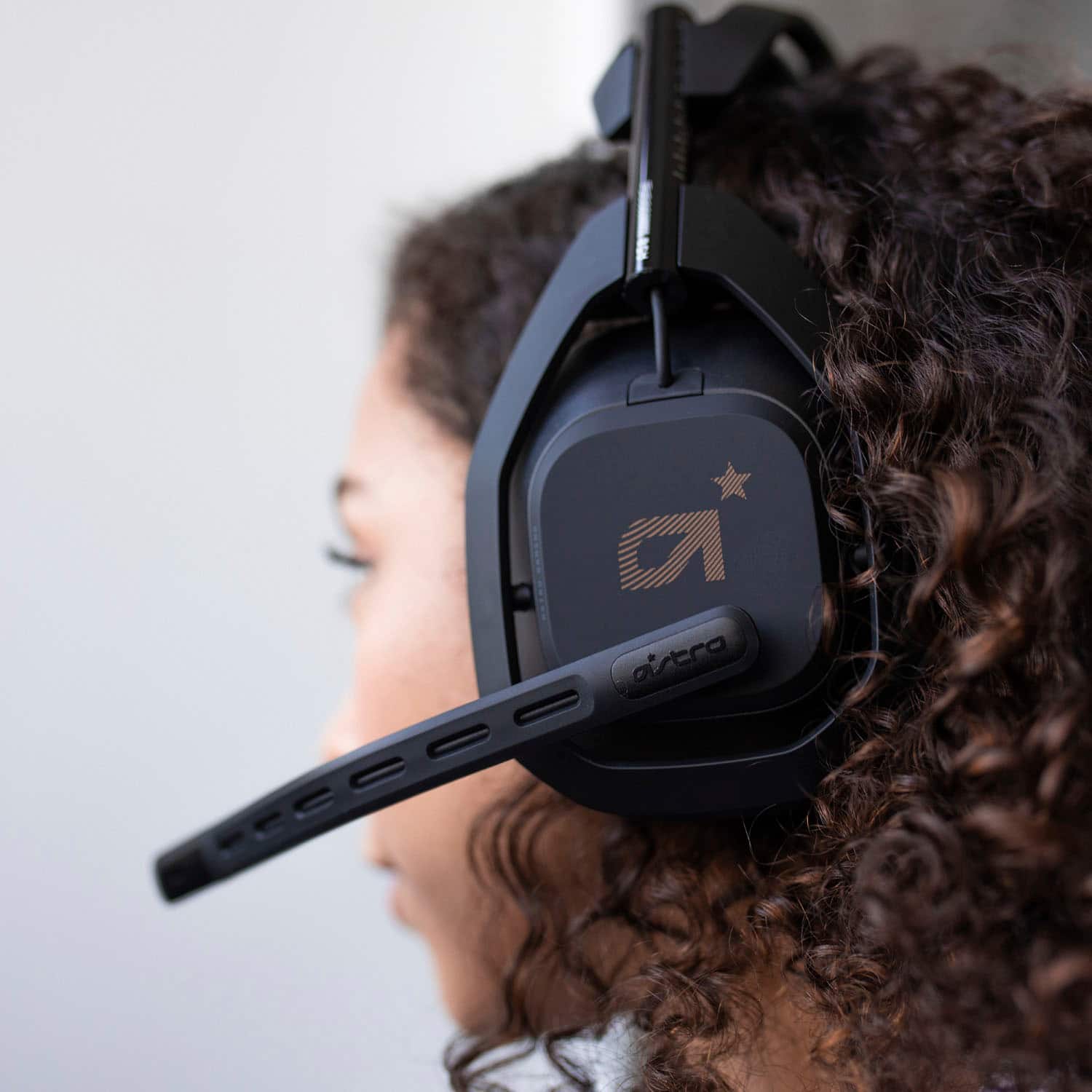 Alt View 17. Astro Gaming - A50 Gen 4 Wireless Gaming Headset for Xbox One, Xbox Series X|S, and PC - Black.