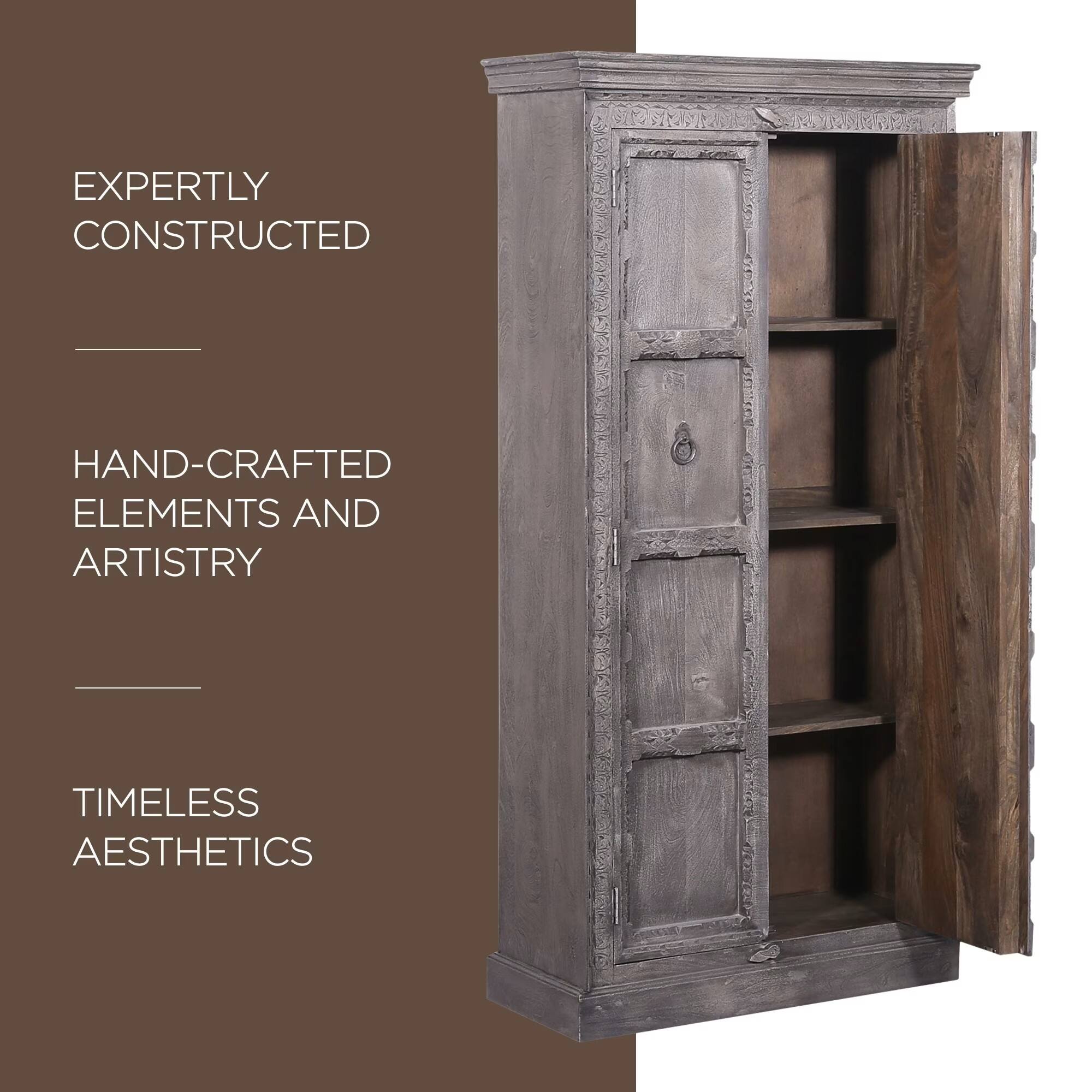 EXPERTLY CONSTRUCTED

HAND-CRAFTED ELEMENTS AND ARTISTRY

TIMELESS AESTHETICS