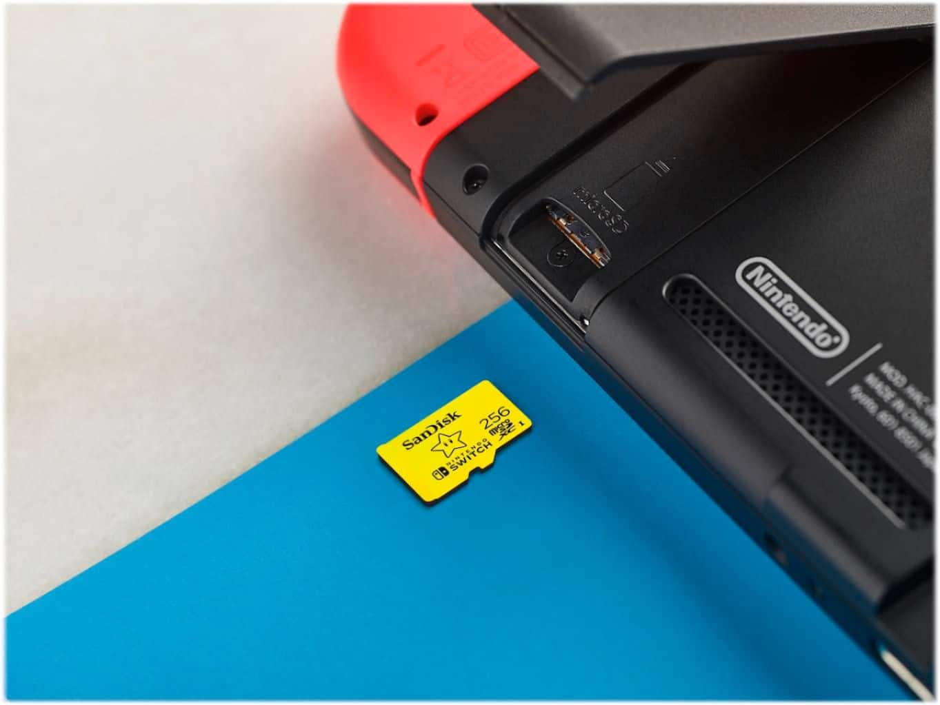 Alt View 14. SanDisk - 256GB microSDXC UHS-I Memory Card for Nintendo Switch - Yellow.