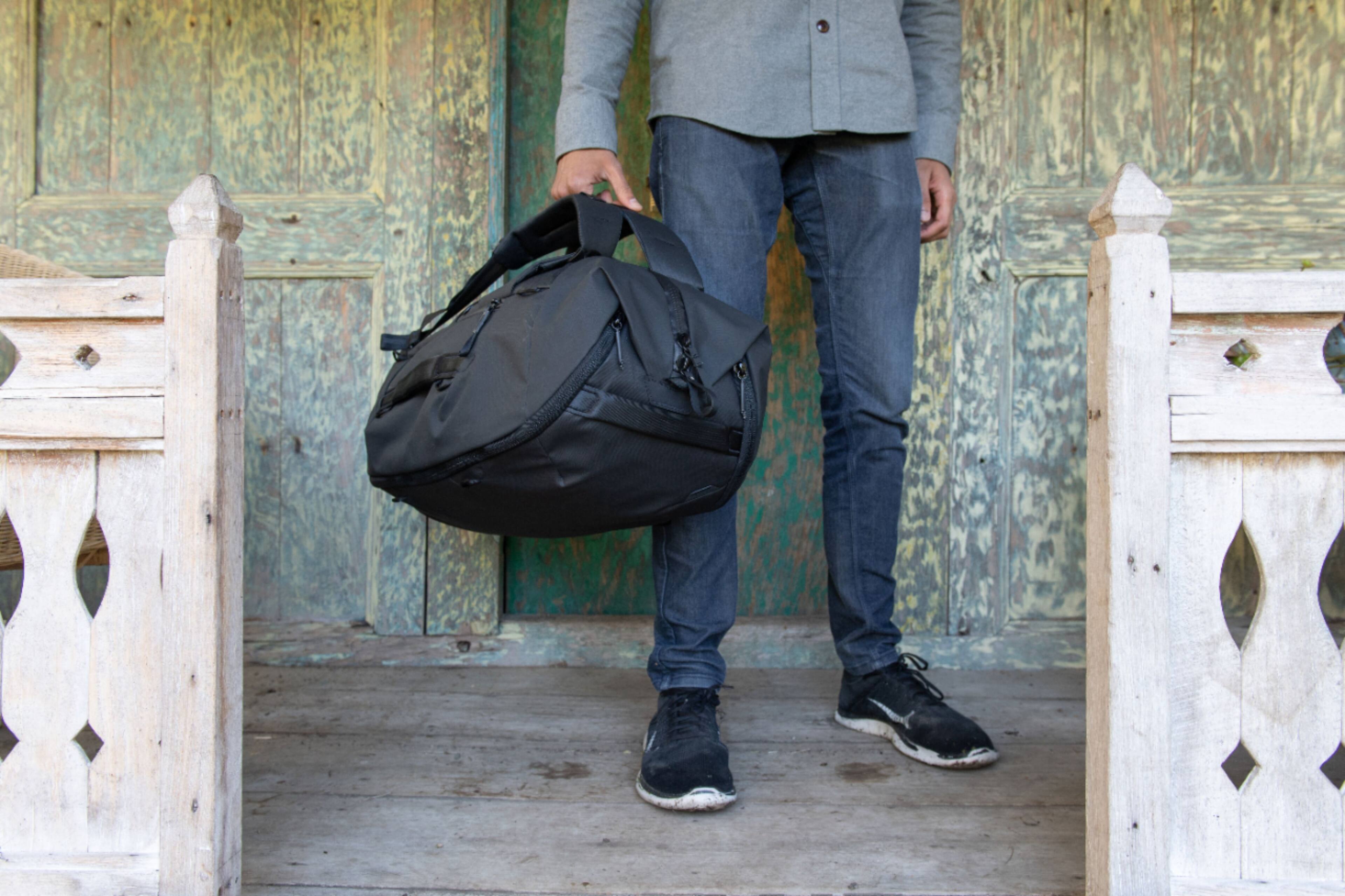 Alt View 29. Peak Design - Travel Duffelpack 65L - Black.