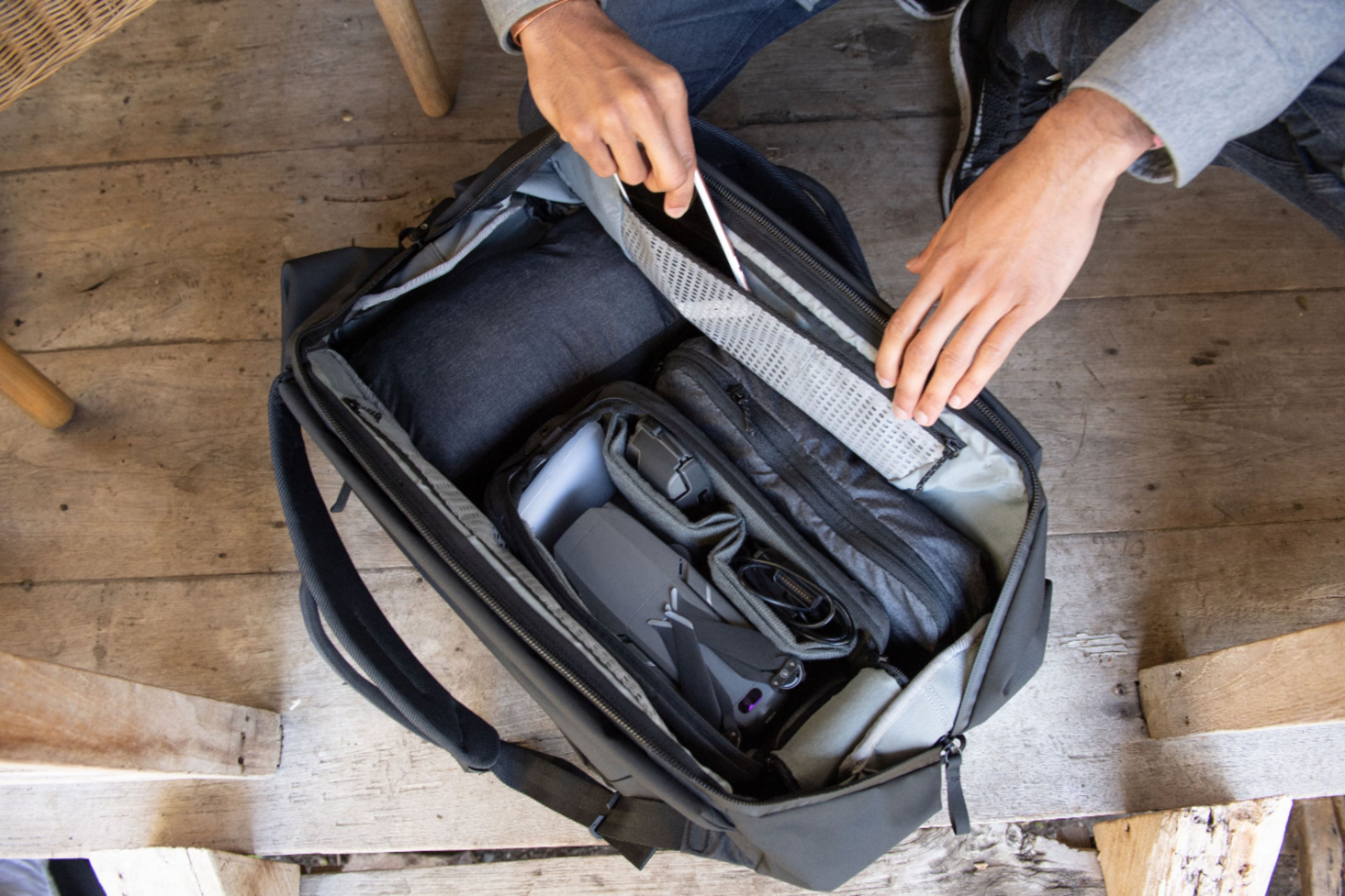 Alt View 34. Peak Design - Travel Duffelpack 65L - Black.