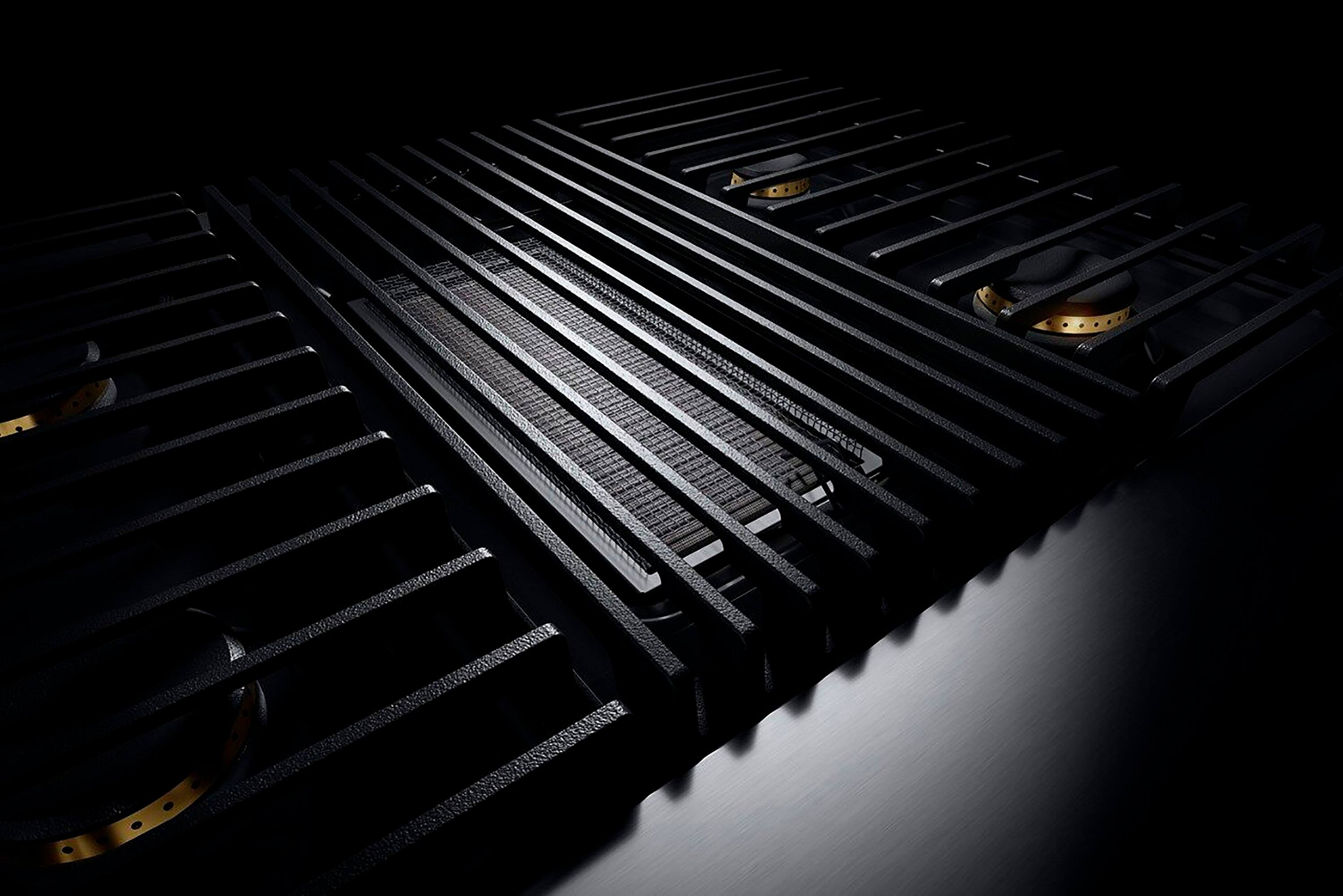 Alt View 21. JennAir - NOIR 5.1 Cu. Ft. Freestanding Gas True Convection Range with CustomClean™ - Floating Black Glass.