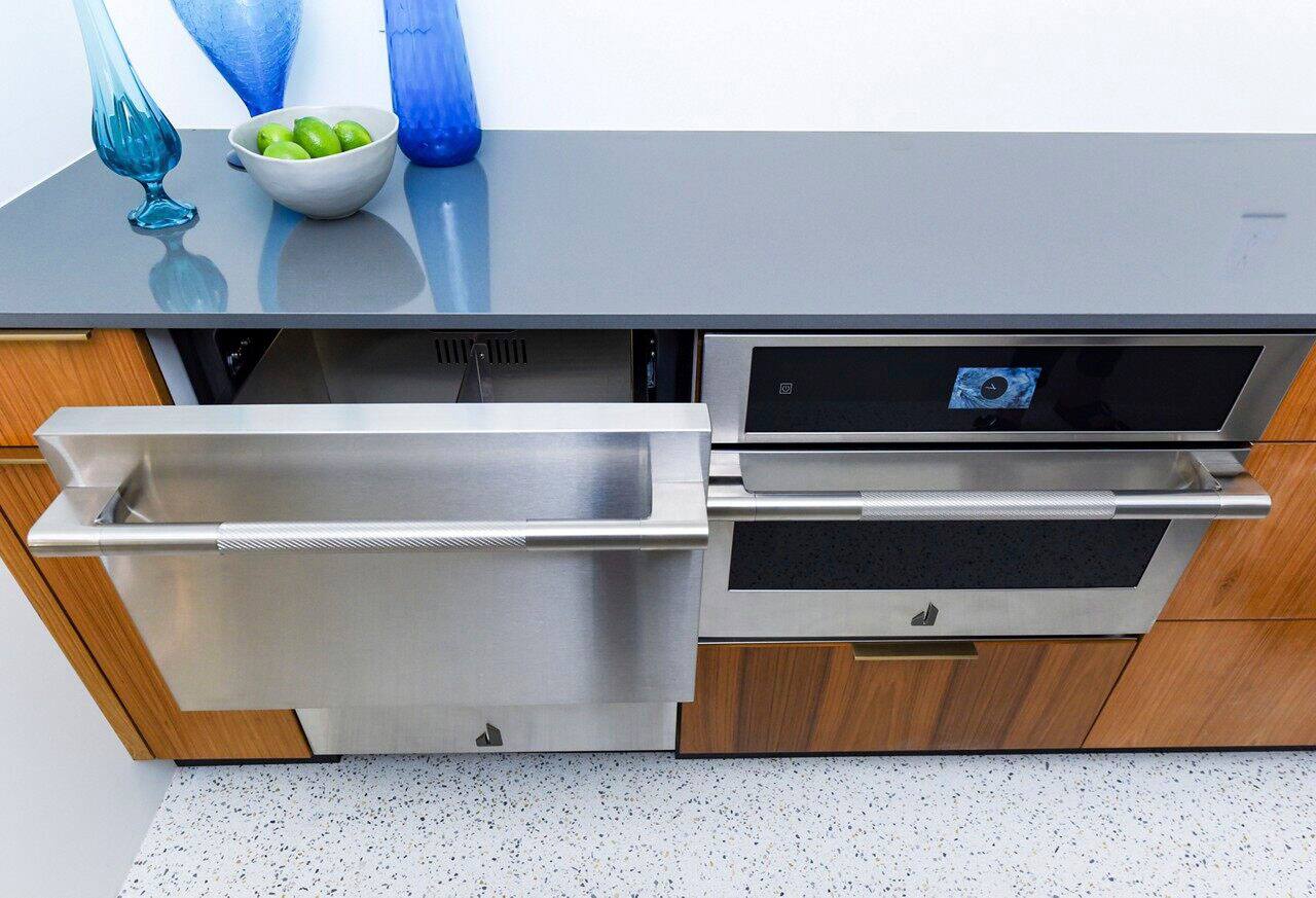 Alt View 17. JennAir - RISE 4.7 Cu. Ft. Built-In Mini Fridge with Double Drawer Refrigerator/Freezer - Stainless Steel.