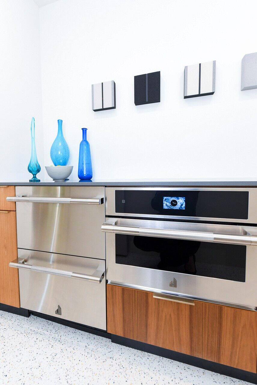 Alt View 19. JennAir - RISE 4.7 Cu. Ft. Built-In Mini Fridge with Double Drawer Refrigerator/Freezer - Stainless Steel.