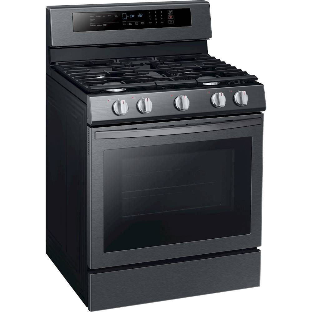 Angle. Samsung - 5.8 Cu. Ft. Self-Cleaning Freestanding Gas Convection Range.