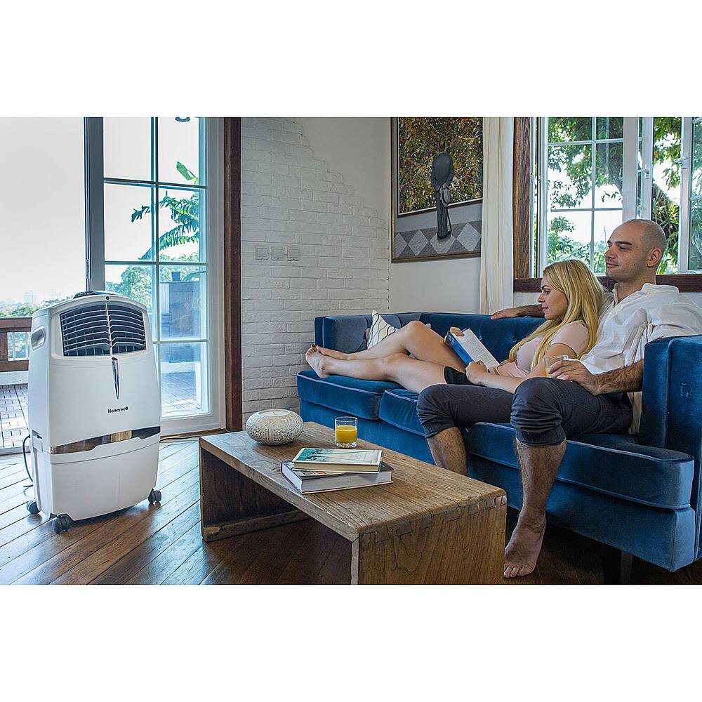 Alt View 18. Honeywell - 525 CFM Portable Evaporative Cooler - White.