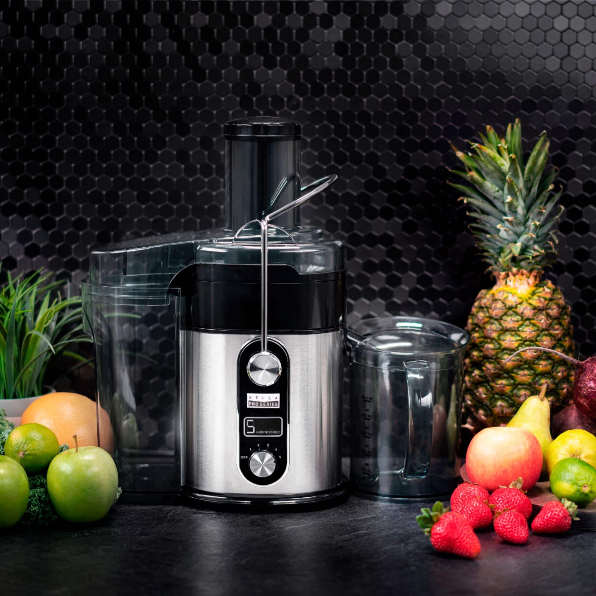 Alt View 18. Bella Pro Series - Pro Series Centrifugal Juice Extractor - Black/Stainless Steel.