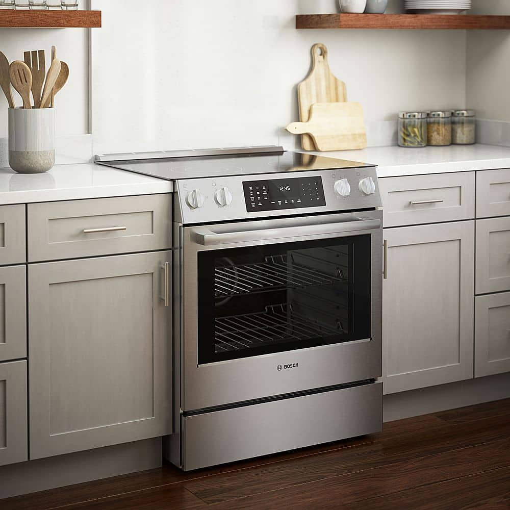 Alt View 18. Bosch - 800 Series 4.6 Cu. Ft. Slide-In Electric Convection Range with Self-Cleaning - Stainless steel.