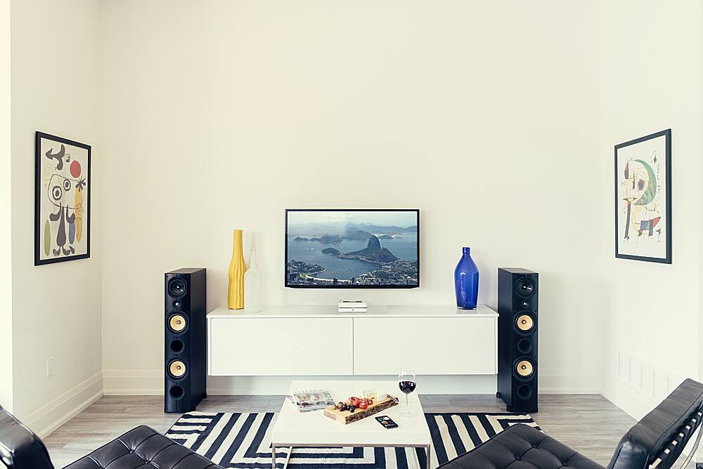 Alt View 14. Bluesound - VAULT 2i 2TB Streaming Media Player - White.