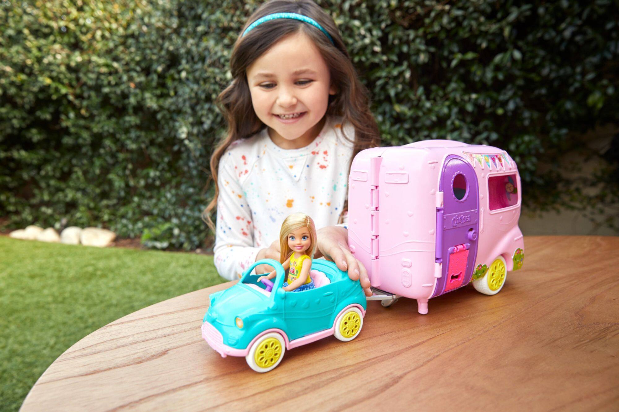 Alt View 14. Barbie - Club Chelsea Camper Playset - Pink.