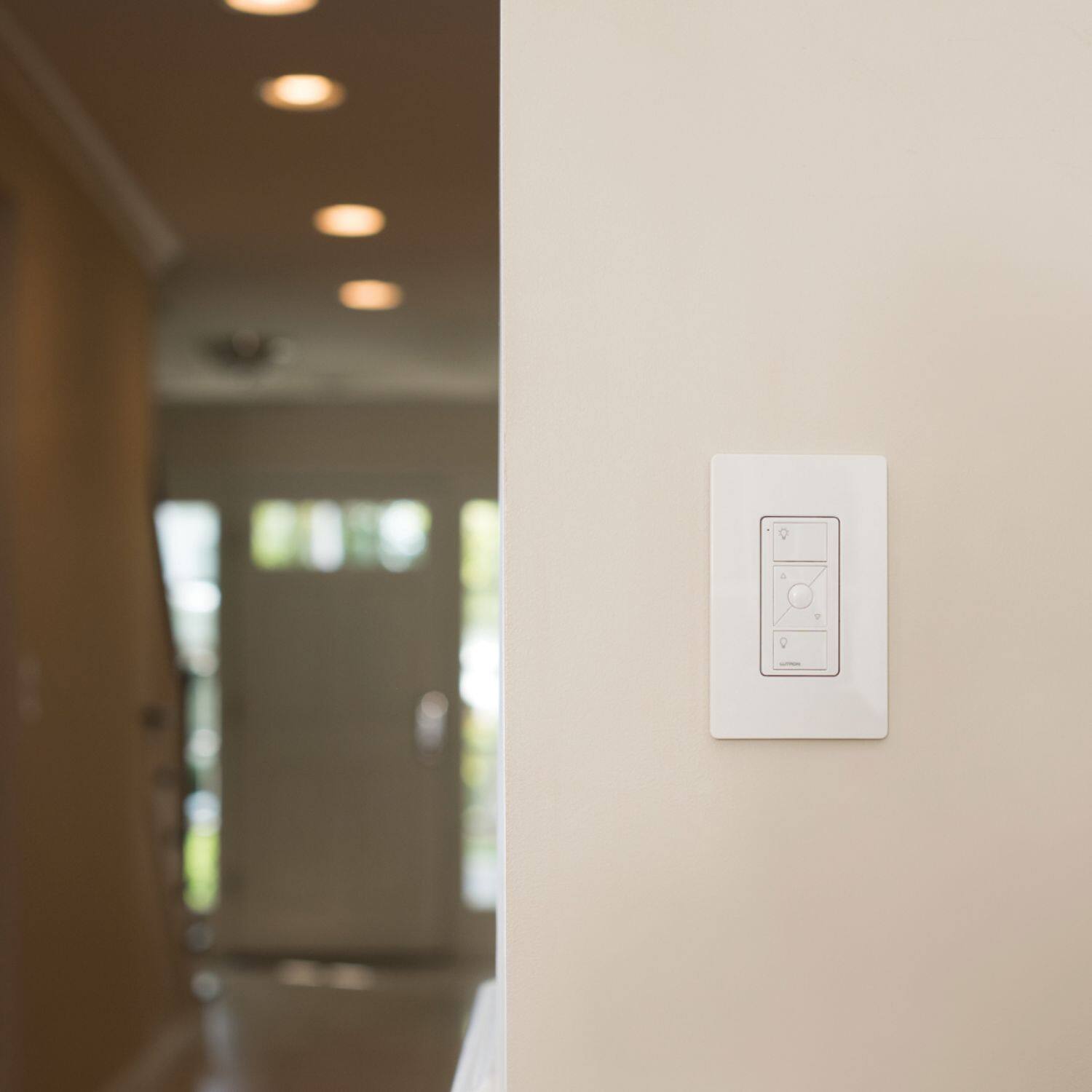 Best Buy Lutron Caséta Wireless Home Automation Kit White PBDGPKG2WBB