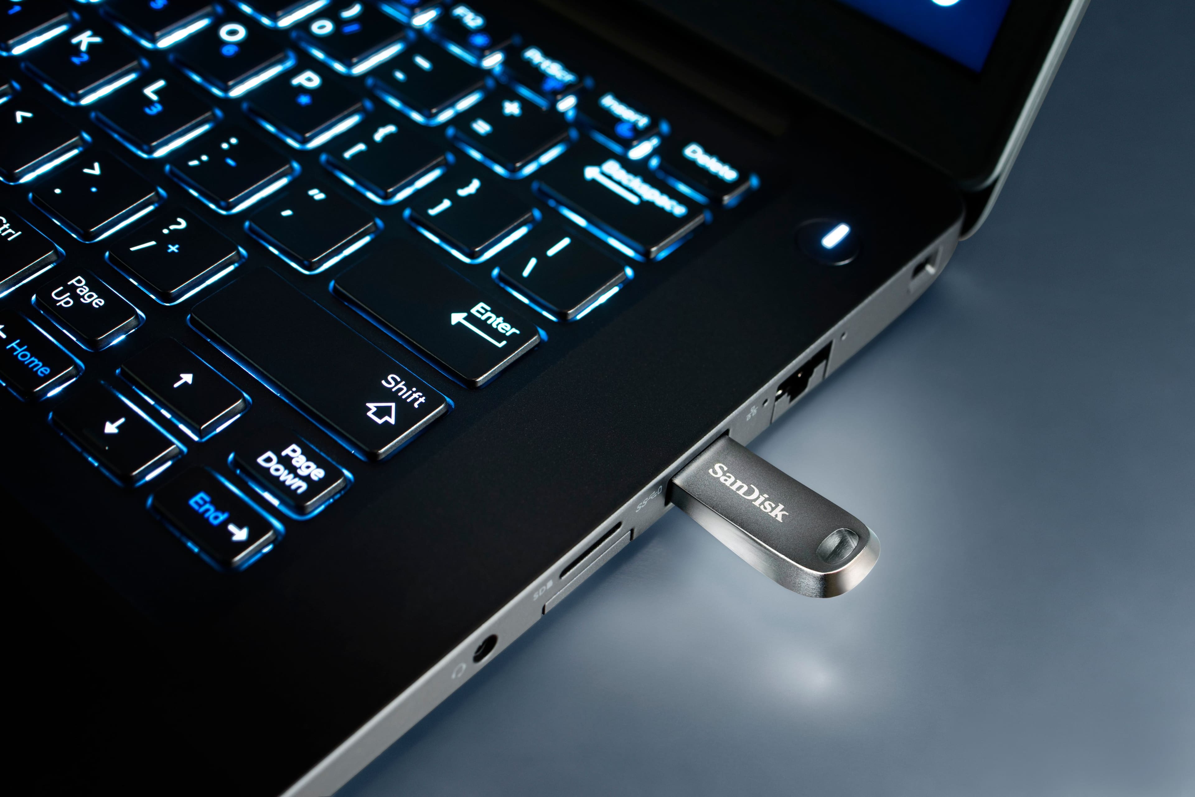 Alt View 15. SanDisk - Ultra Luxe 256GB USB 3.1 Flash Drive - Silver.