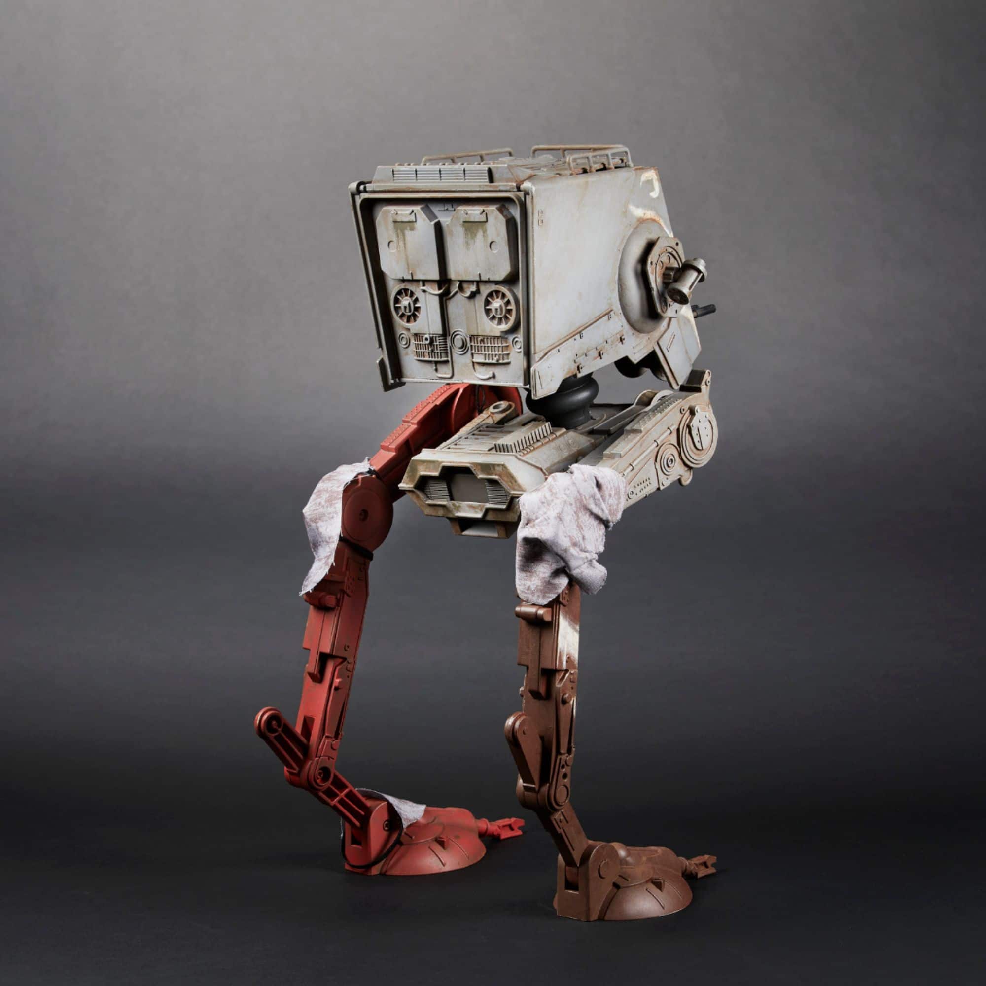 Alt View 17. Star Wars - The Vintage Collection The Mandalorian AT-ST Raider Toy Vehicle - Multi.