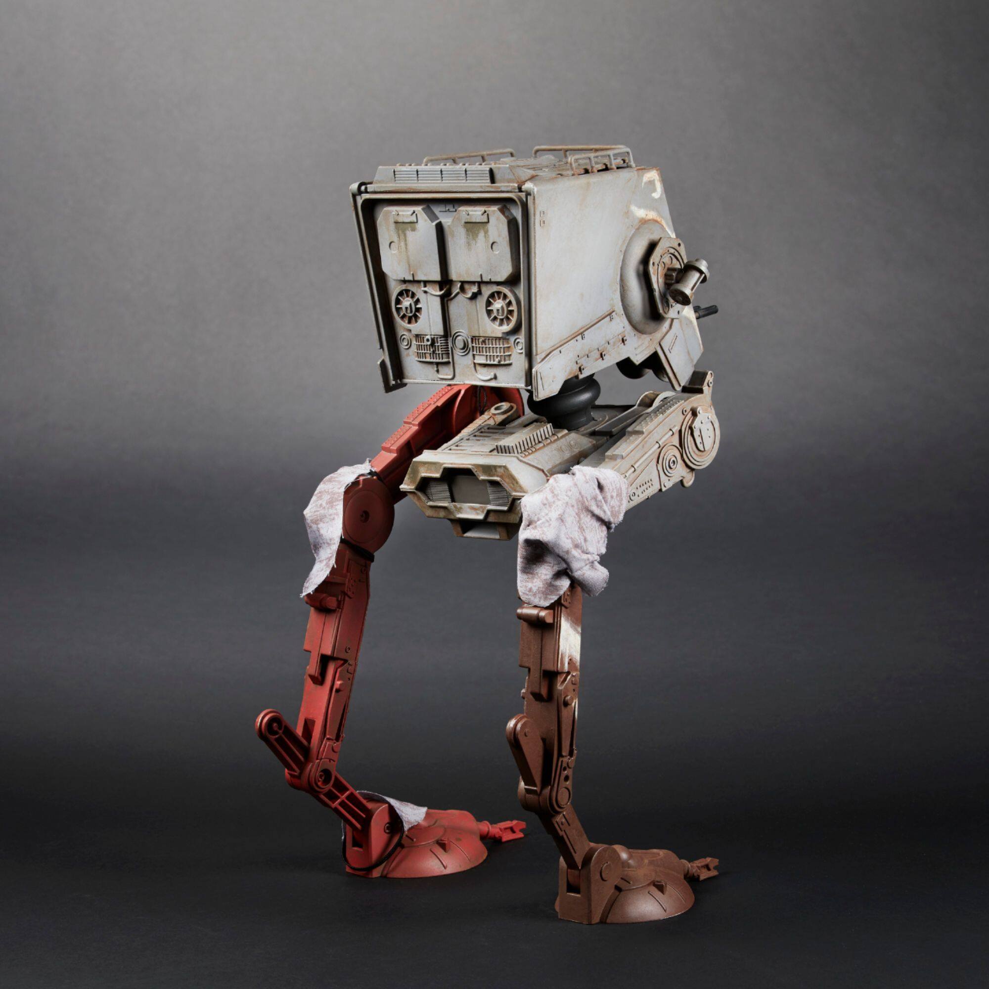 Alt View 17. Star Wars - The Vintage Collection The Mandalorian AT-ST Raider Toy Vehicle - Multi.