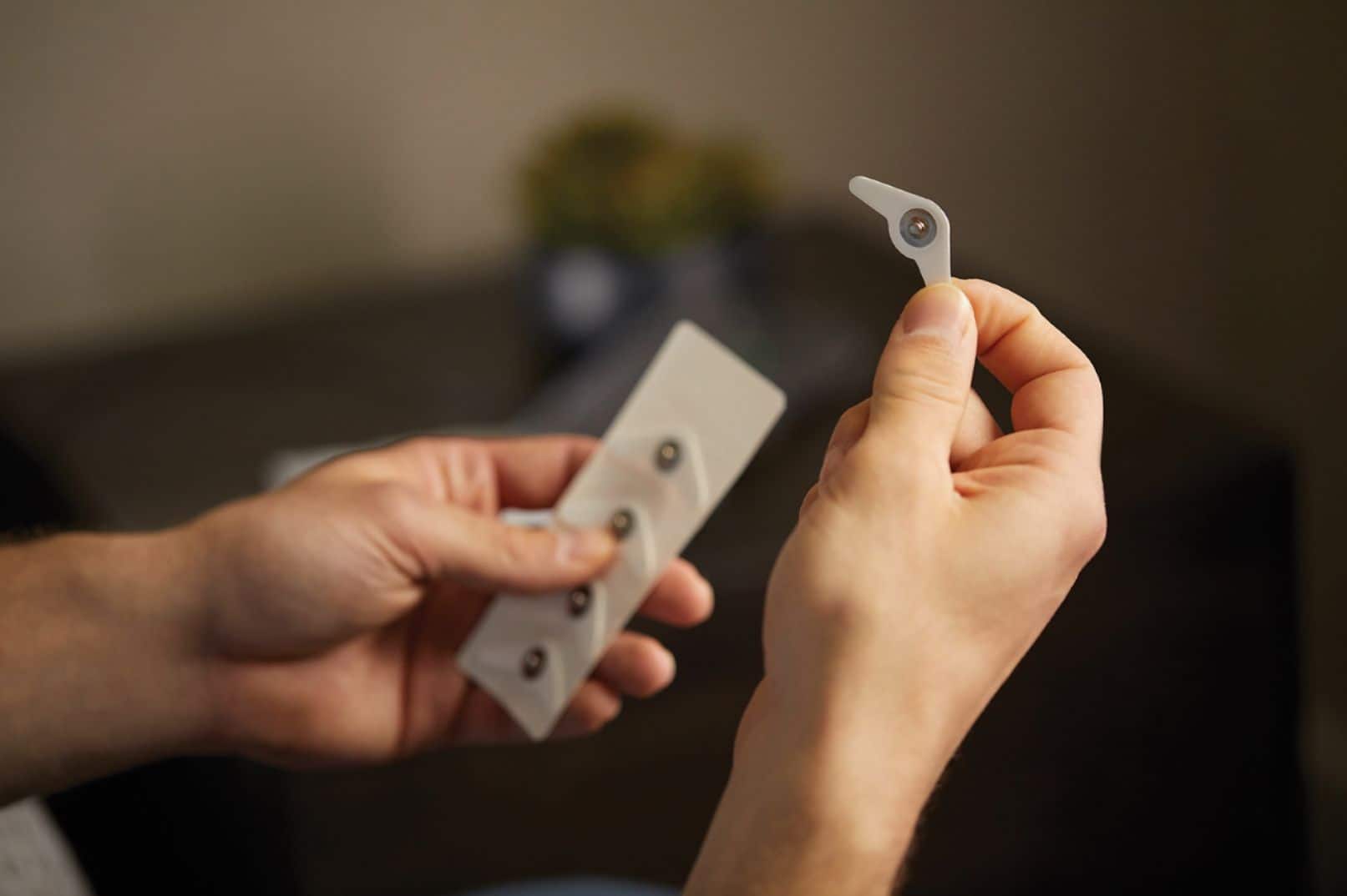 Alt View 16. Philips - SmartSleep Deep Sleep Headband (Medium) - Gray.