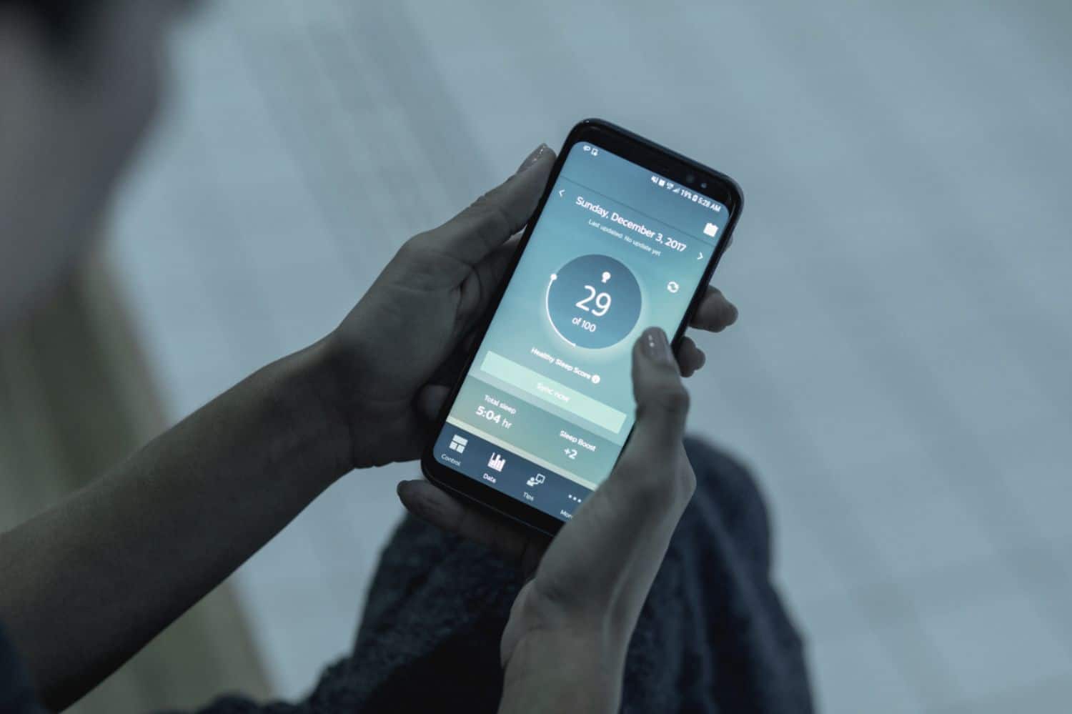 Alt View 22. Philips - SmartSleep Deep Sleep Headband (Medium) - Gray.