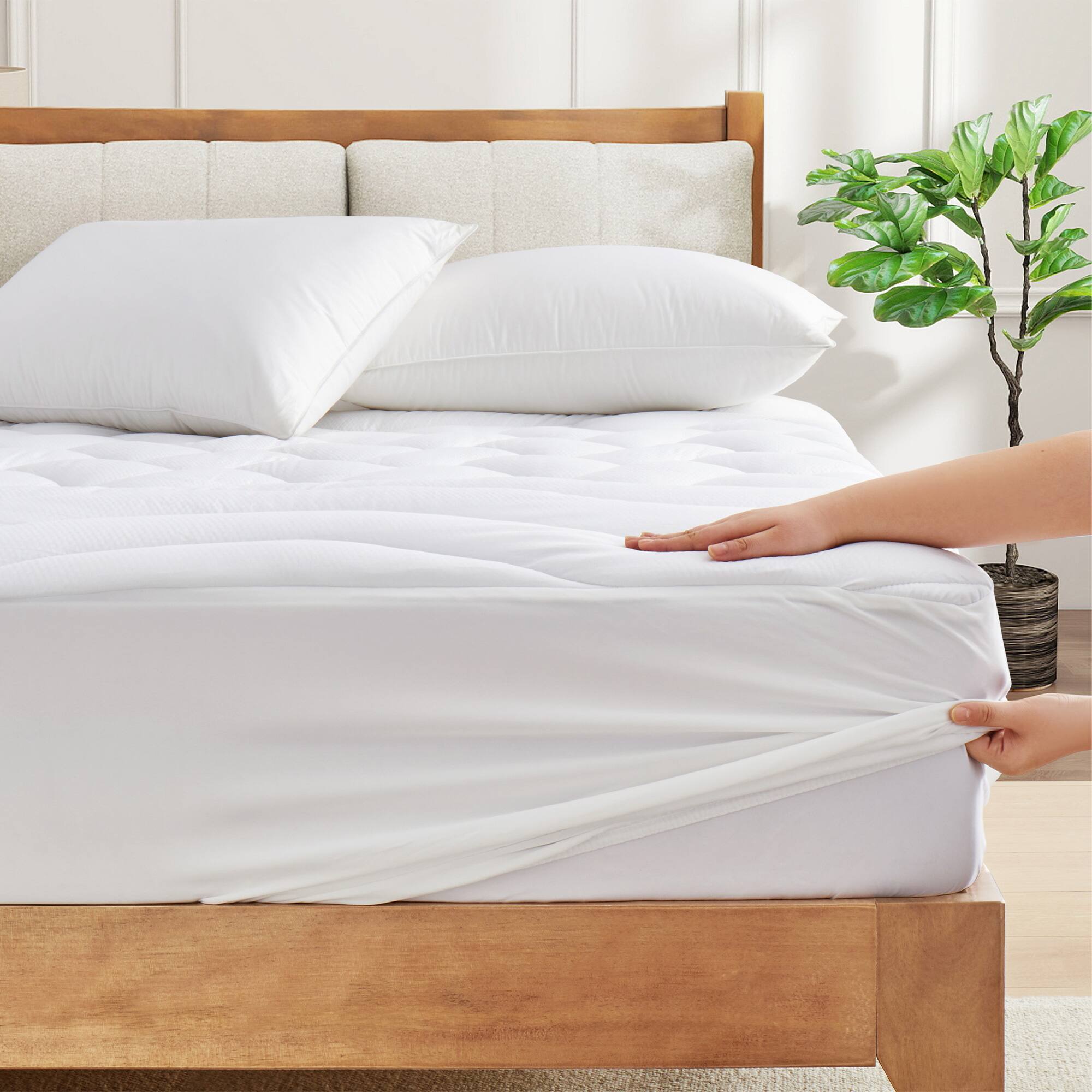 Left. Peace Nest - Peace Nest Cooling Quilted Mattress Pad with Elastic Deep Pocket, Twin - White.