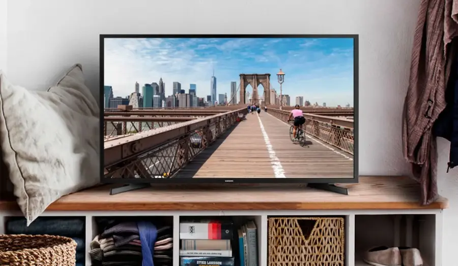 Alt View 12. Samsung - 40" Class 5 Series LED Full HD Smart Tizen TV - Black.
