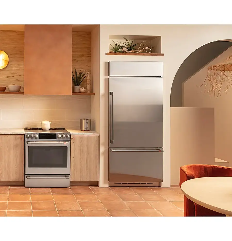 Alt View 15. Café - 5.7 Cu. Ft. Slide-In Electric Induction True Convection Range with Steam Cleaning and In-Oven Camera, Customizable - Stainless Steel.