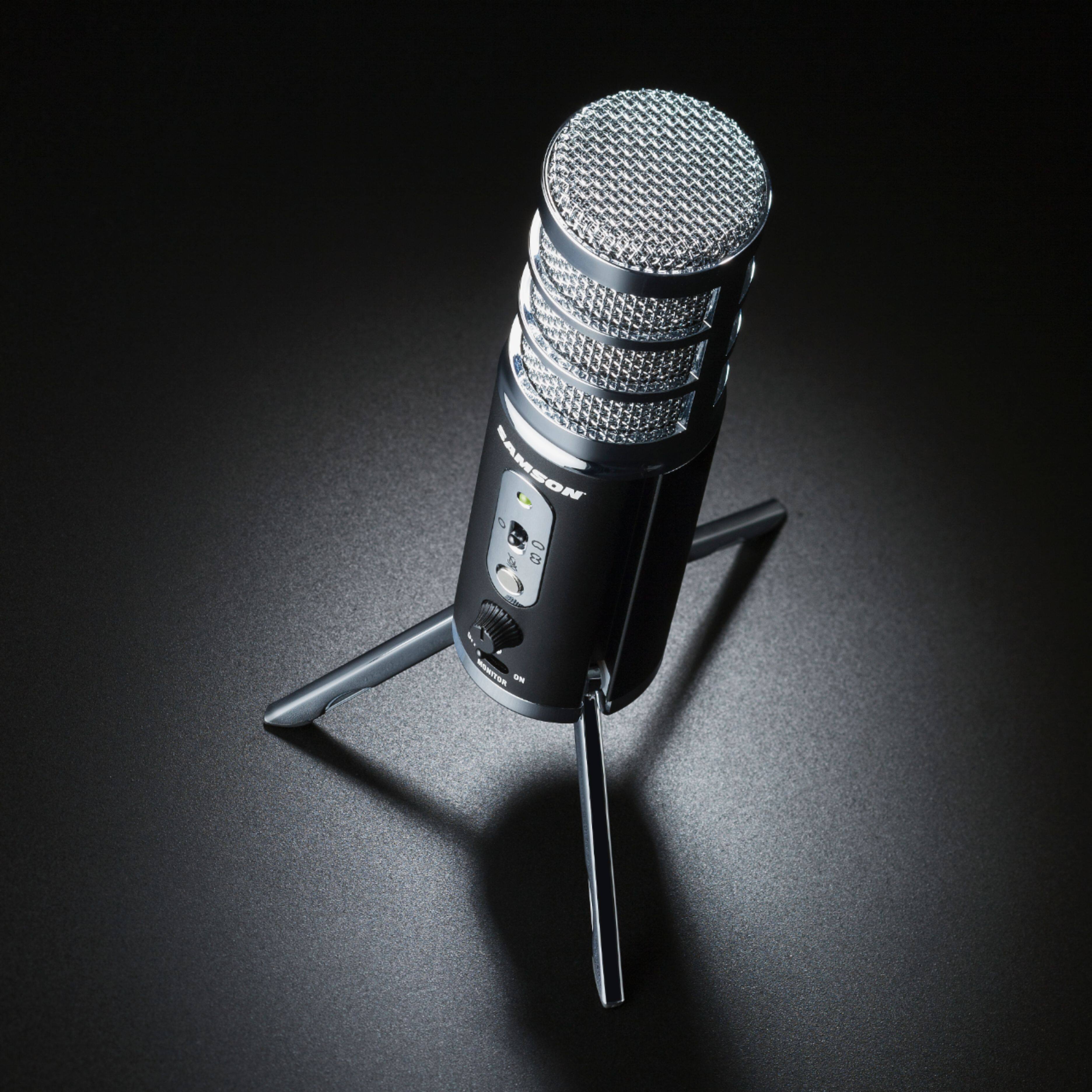 Alt View 13. Samson - Satellite iOS/USB Broadcast Microphone - Silver.