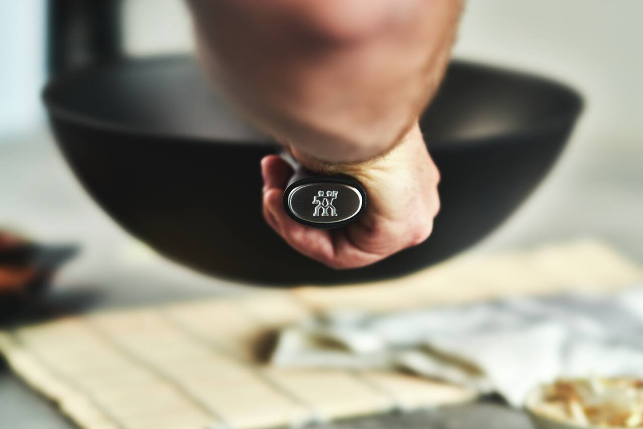 Alt View 3. ZWILLING - ZWILLING Madura Plus Aluminum 12-inch Nonstick Stir Fry Pan - Matte Black.