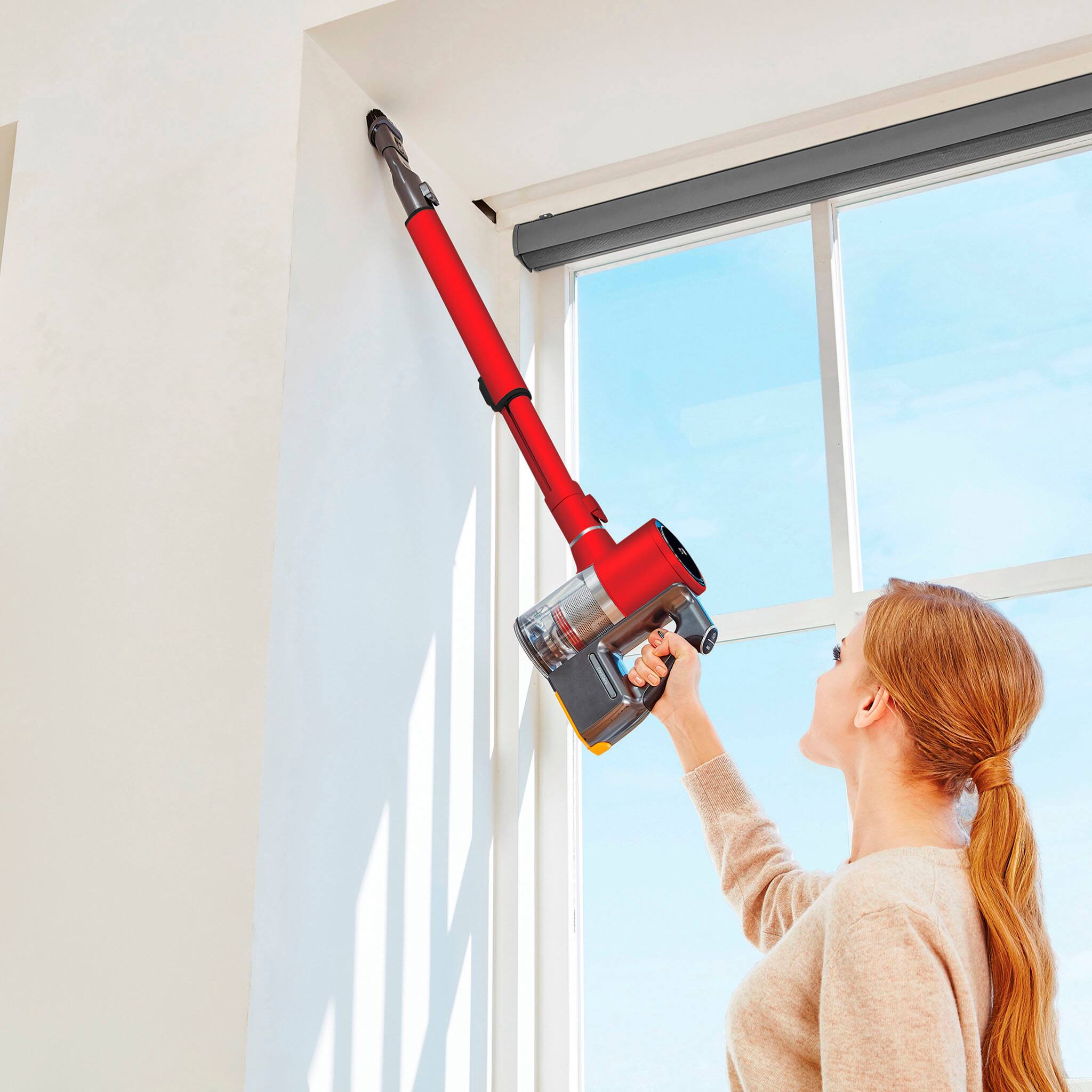 Alt View 40. LG - CordZero Cordless Stick Vacuum with 80-Minute Run Time - Matte Red.